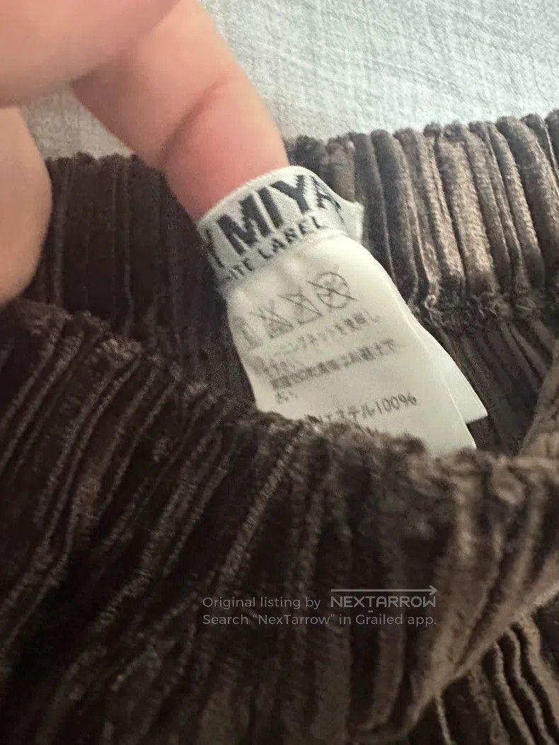 Issey Miyake Issey Miyake Main Line Chocolate-colored Thick Velvet Midi Size 25" / US 0 / IT 36 - 3 Thumbnail
