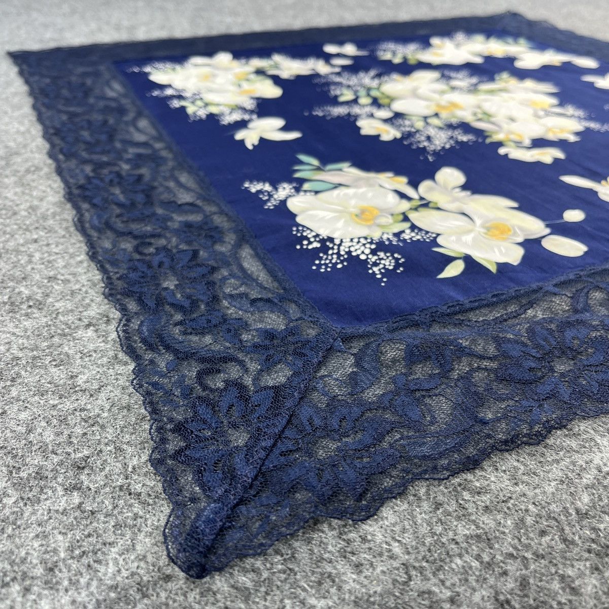 Hanae Mori × Japanese Brand Hanae Mori Bandana / Handkerchief / Neckerchief B101 Size ONE SIZE - 8 Thumbnail