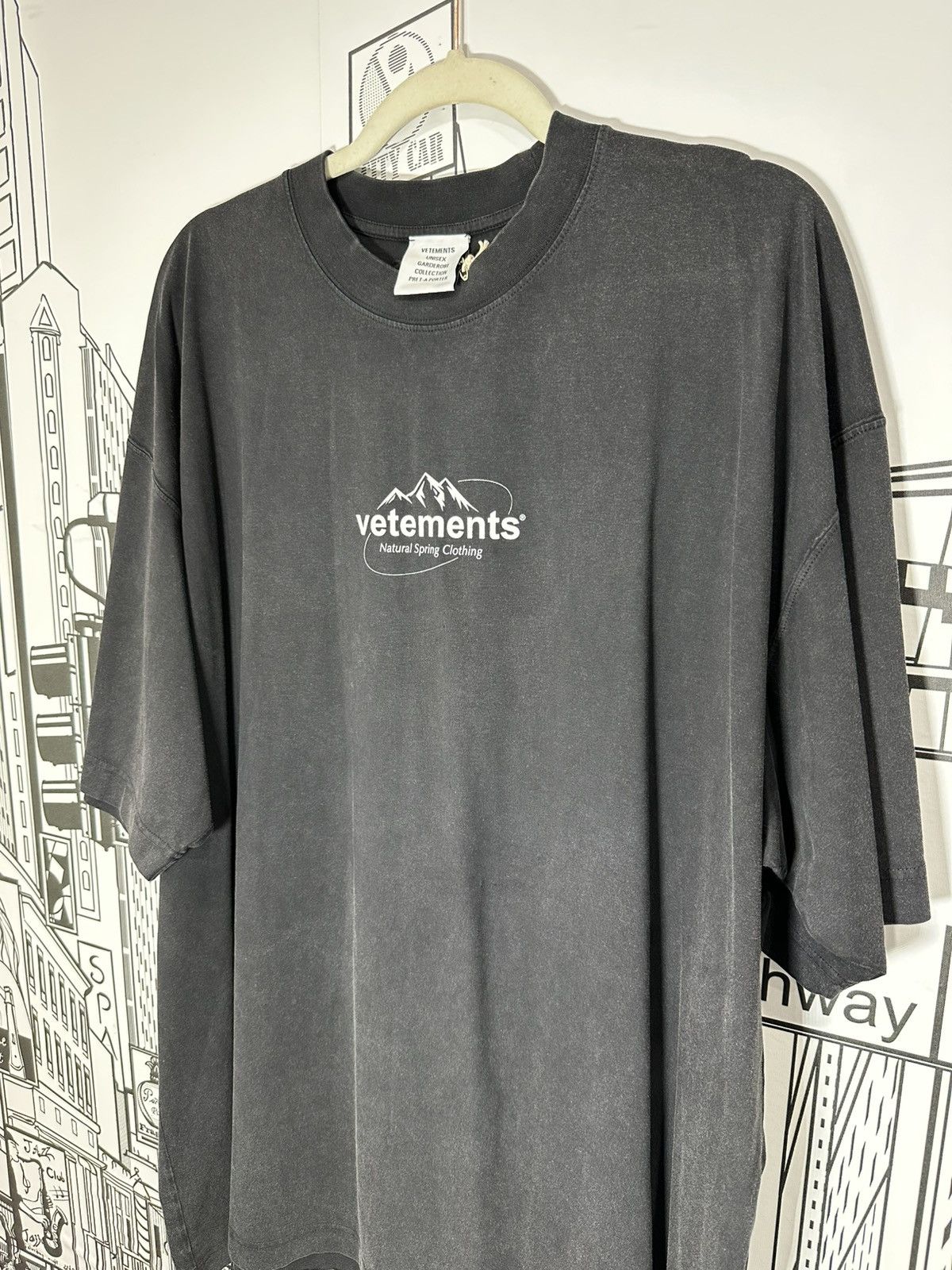 Vetements Vetements Spring Water Tee Black Xs Size US XS / EU 42 / 0 - 3 Thumbnail