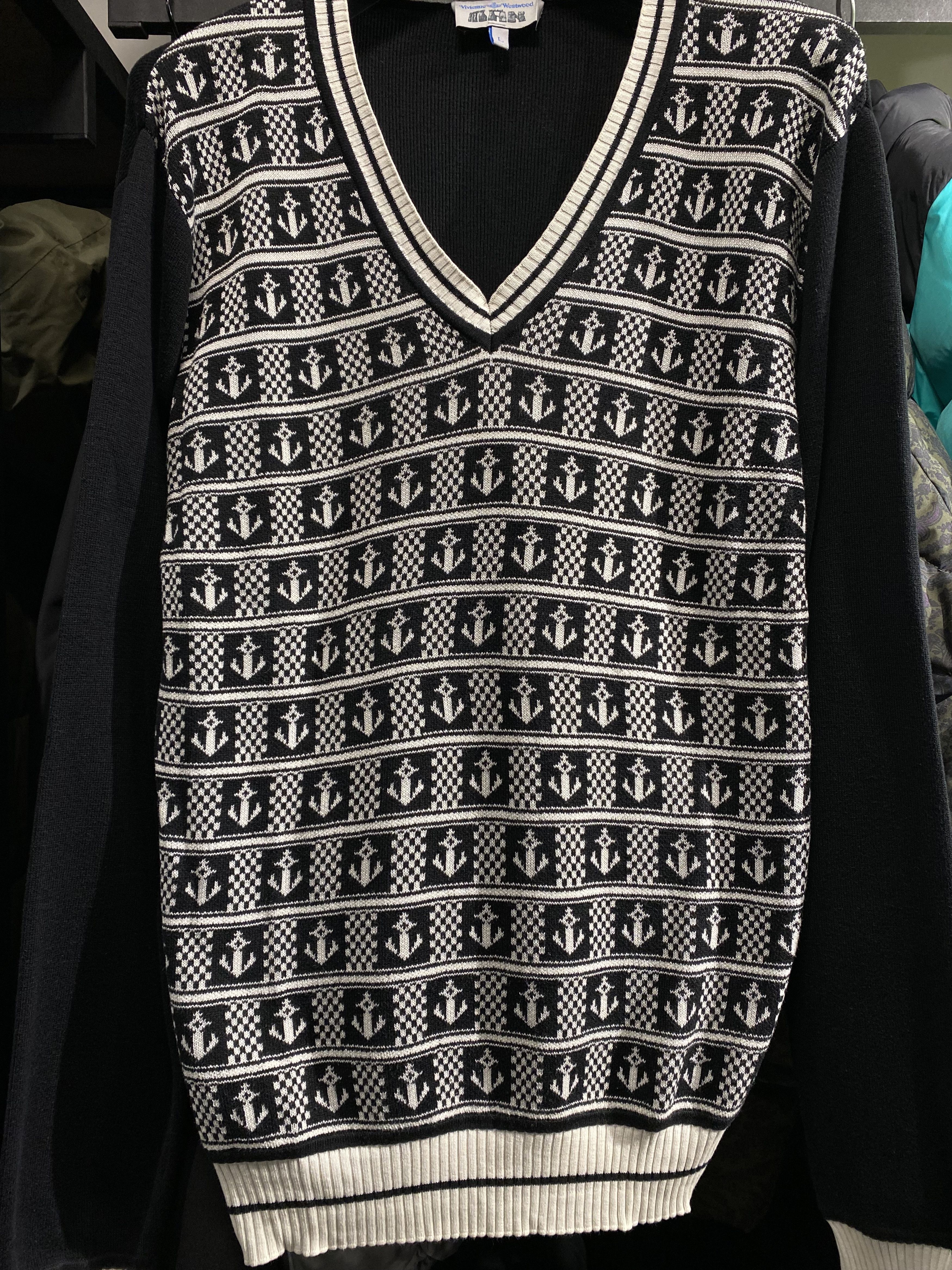 Vivienne Westwood Vivienne Westwood anchor yachting logo silk v sweater Size US L / EU 52-54 / 3 - 5 Thumbnail