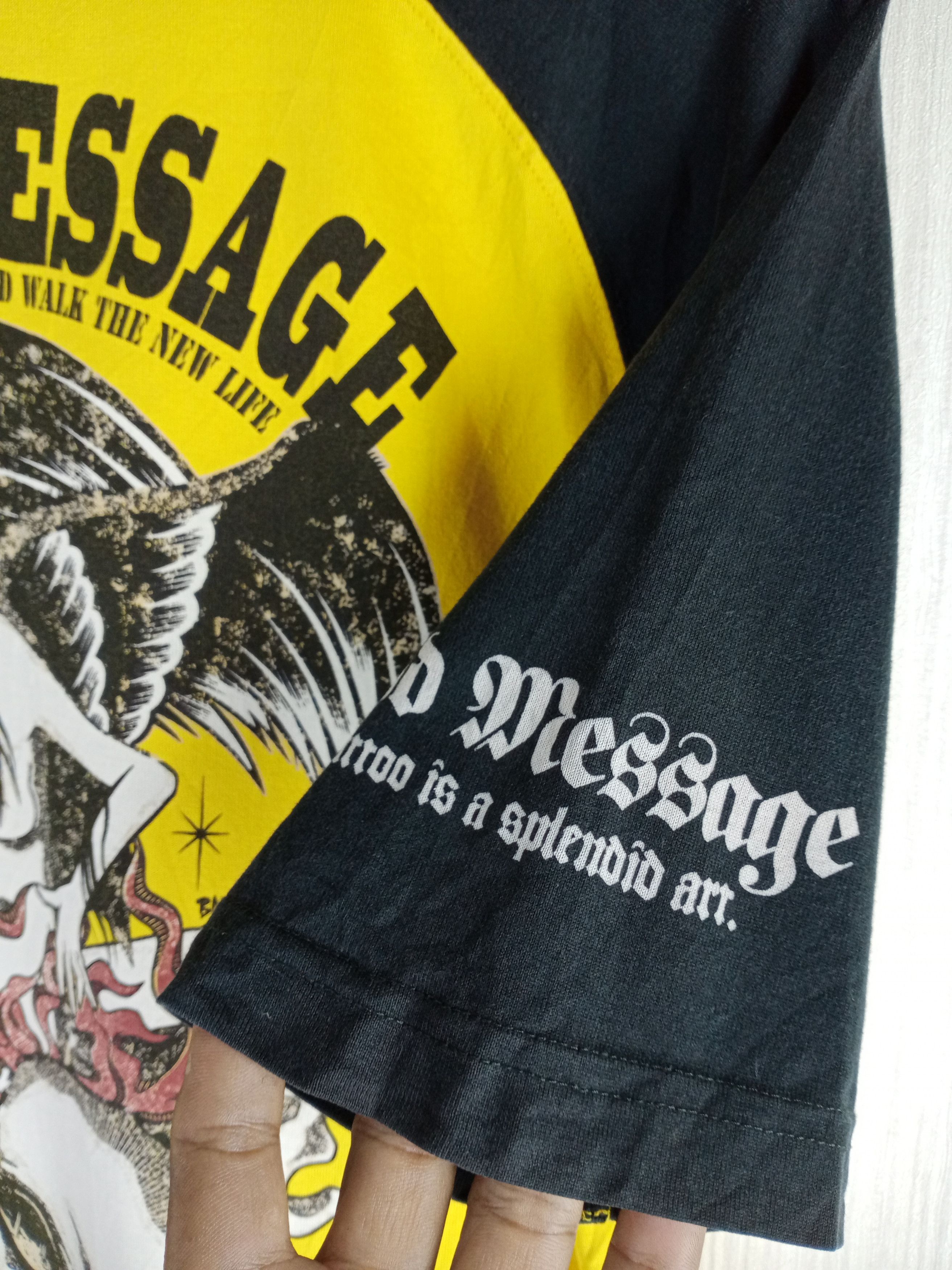 Japanese Brand Rare Blood Message New Generation Sexiest Girl Art Tee Size US M / EU 48-50 / 2 - 6 Thumbnail