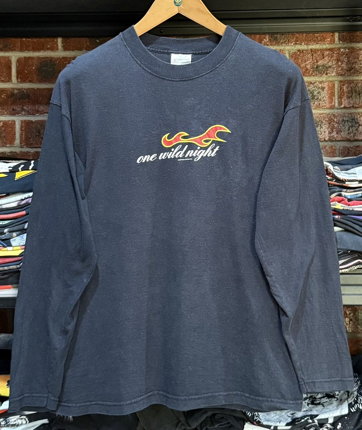 Band Tees Vintage Bonjovi One Wild Night Long Sleeve Faded Tee Size US L / EU 52-54 / 3 - 1 Thumbnail