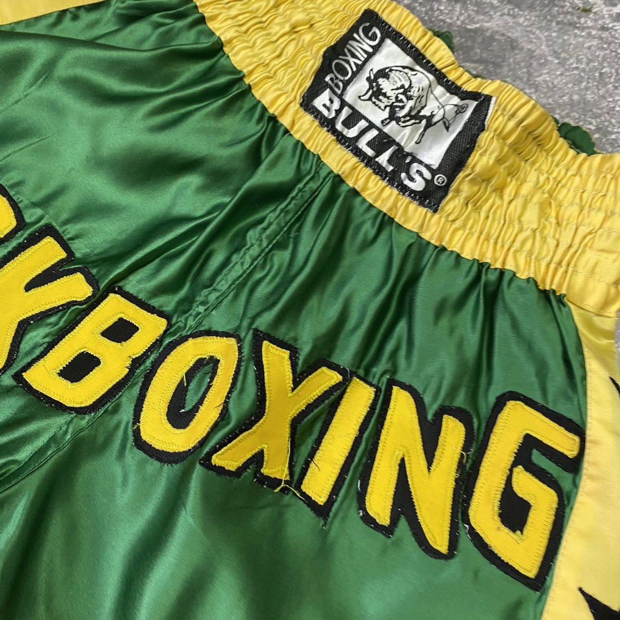 Japanese Brand Vintage Men’s Kick boxing Muay Thai Sportwear shorts Size US 32 / EU 48 - 4 Thumbnail