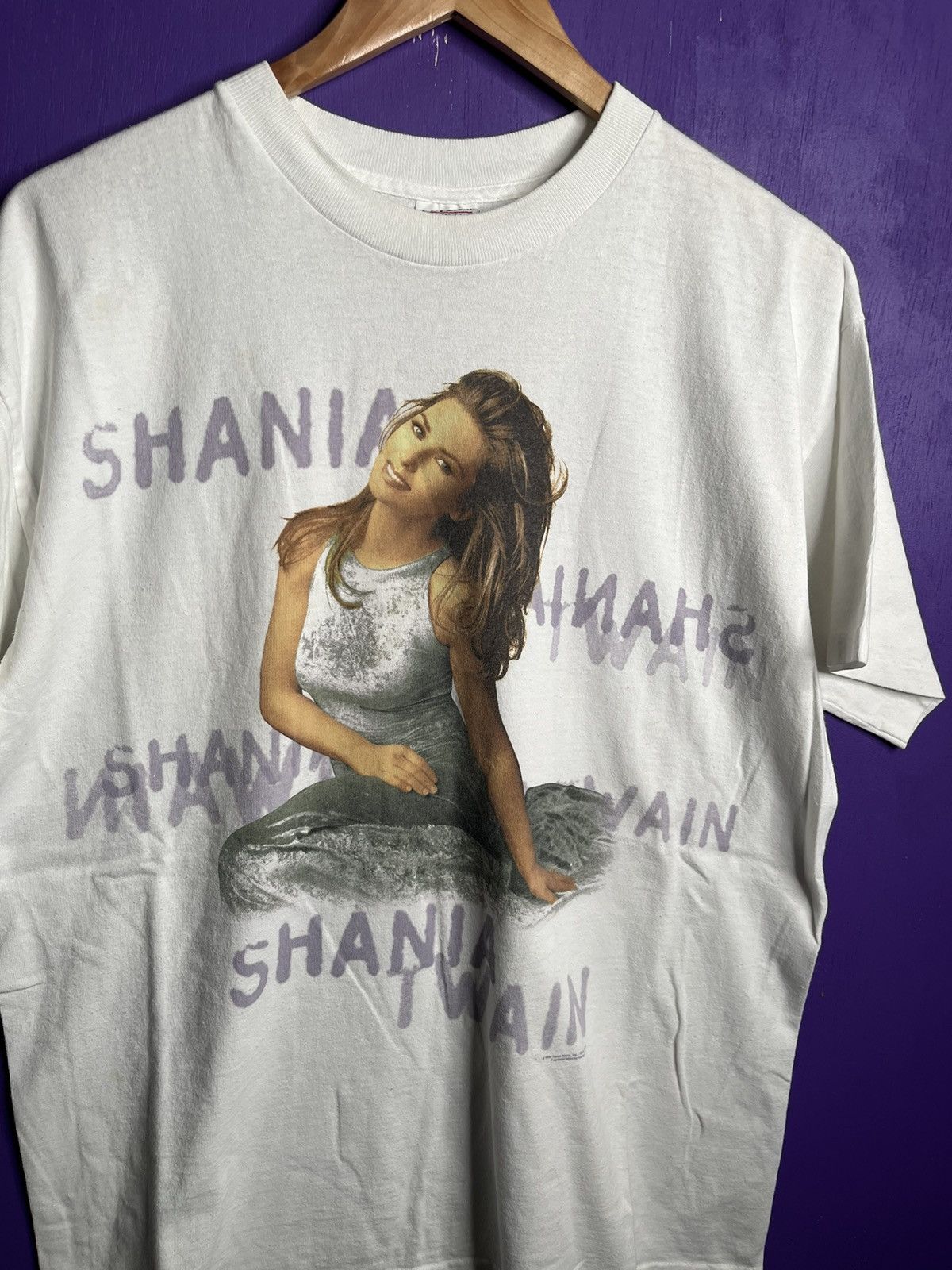 Band Tees × Vintage Vintage 90s Shania Twain sitting tour t-shirt Size US L / EU 52-54 / 3 - 3 Thumbnail