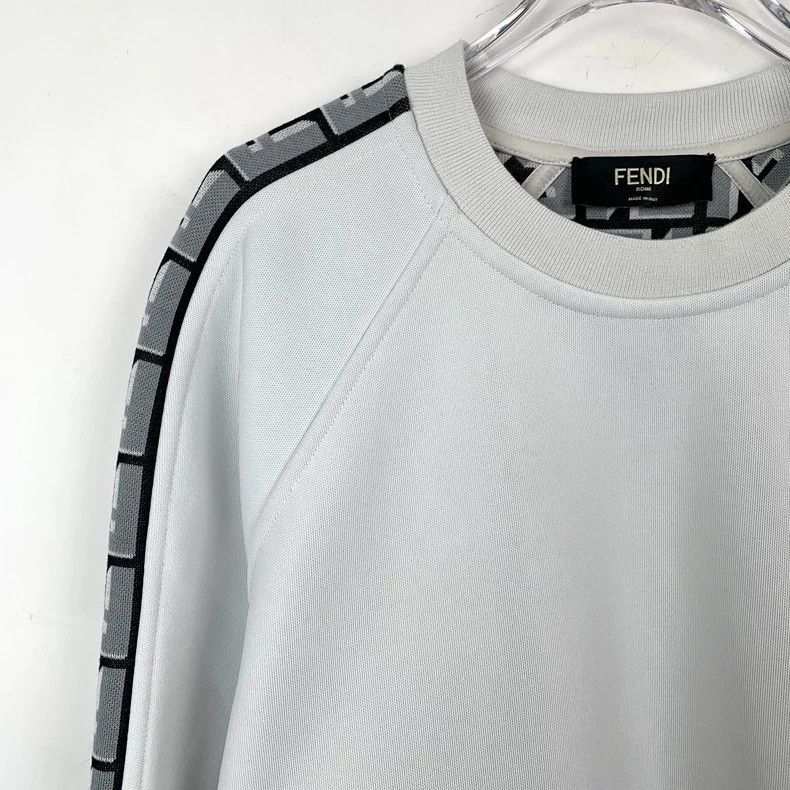 Fendi FENDI White Monogram Patchwork Round Neck Long Sleeve Swea Size US S / EU 44-46 / 1 - 3 Thumbnail