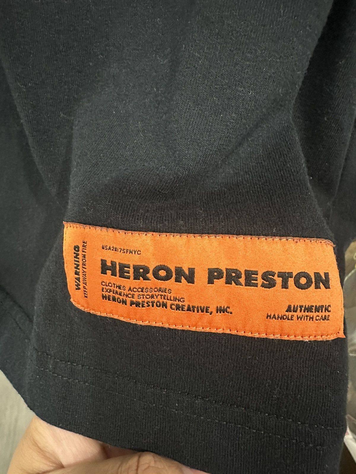 Heron Preston Heron Preston Dover magician code Size US S / EU 44-46 / 1 - 4 Thumbnail