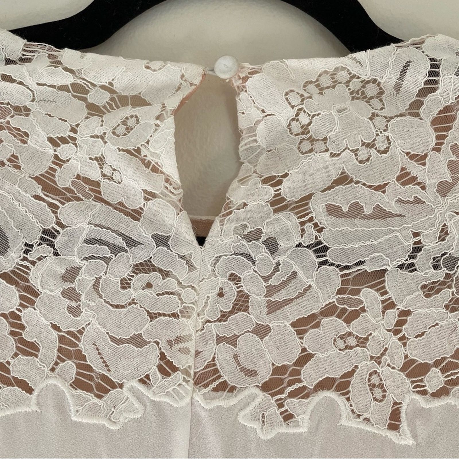 Bcbgmaxazria BCBGMaxAzria Lacie Lace Batwing Cape Midi Dress White XS Size XS / US 0-2 / IT 36-38 - 7 Thumbnail