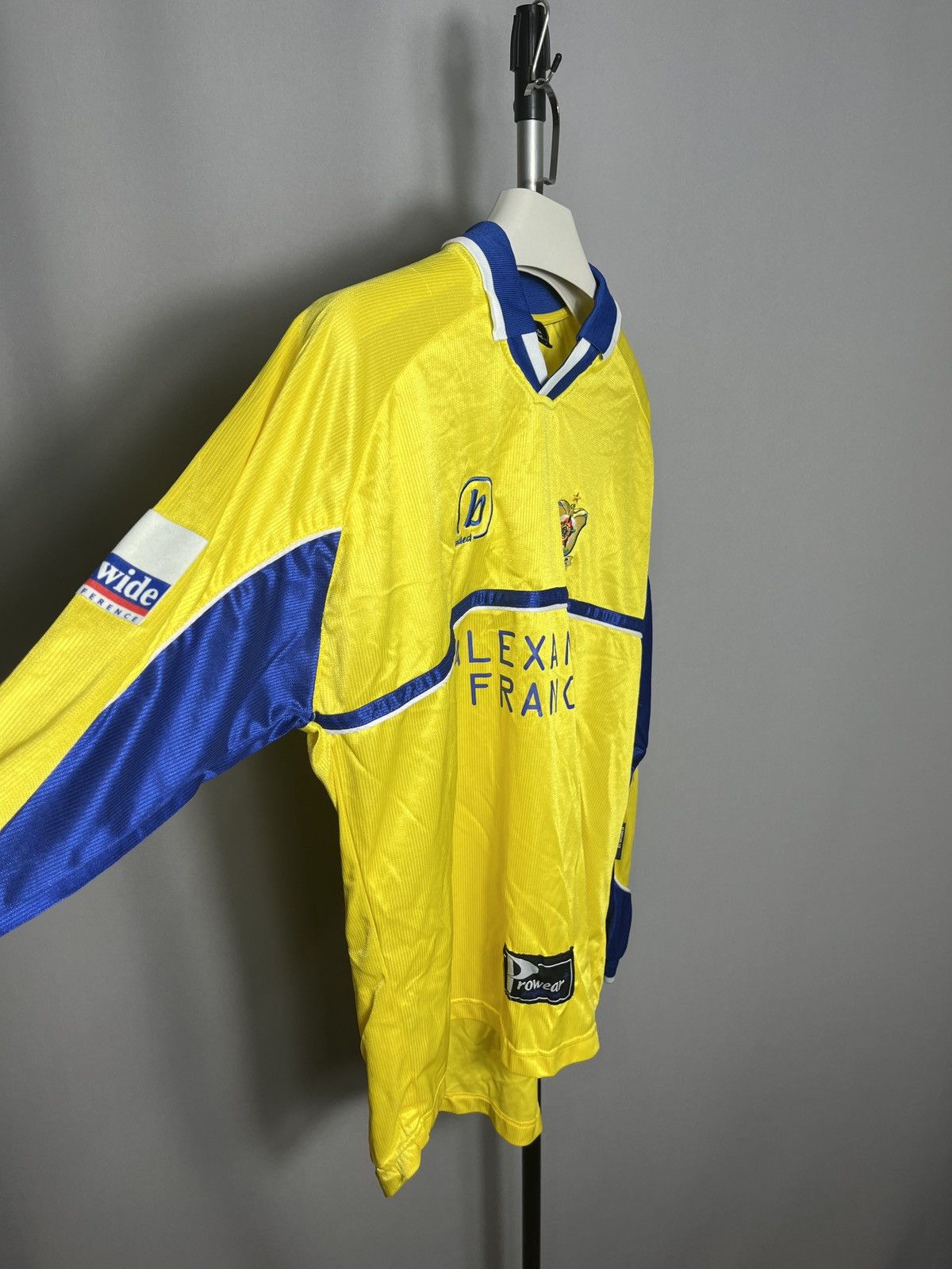 Sports Specialties 2003 - 2004 Farnborough FC away yellow Dean Green #7 long Size US XL / EU 56 / 4 - 5 Thumbnail