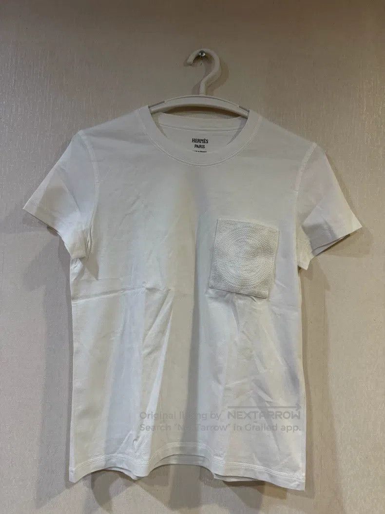 Hermes Hermes Short-sleeve T-shirt with pocket embroidered H logo Size XS / US 0-2 / IT 36-38 - 1 Thumbnail