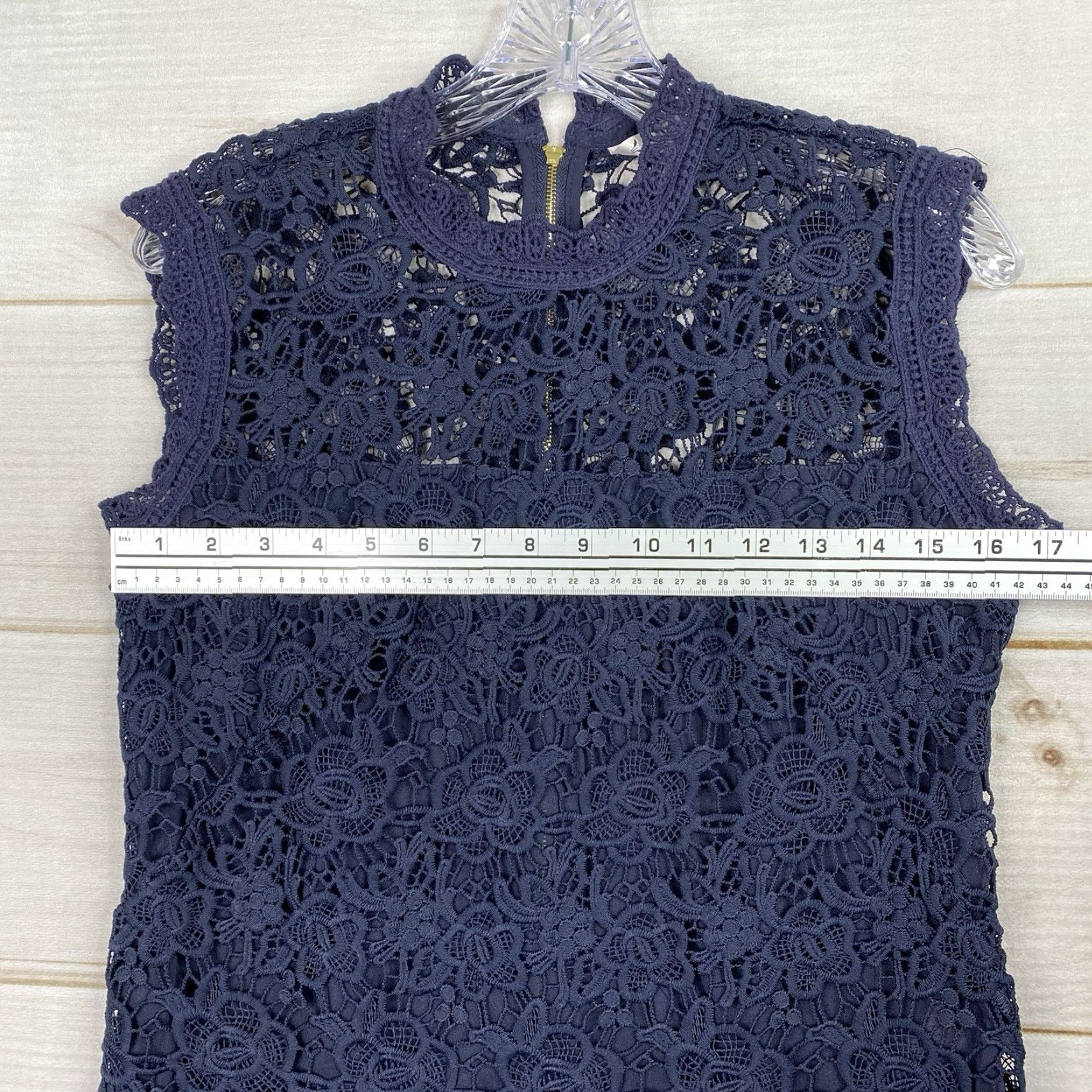 Nanette Lepore Nanette Lepore Top Womens S Blue Lace Sleeveless Mock Neck Lined Crochet Floral Bohemian Party/Cocktail, Wedding, Casual Shirt, Regular Women, Blue, S Size S / US 4 / IT 40 - 7 Thumbnail