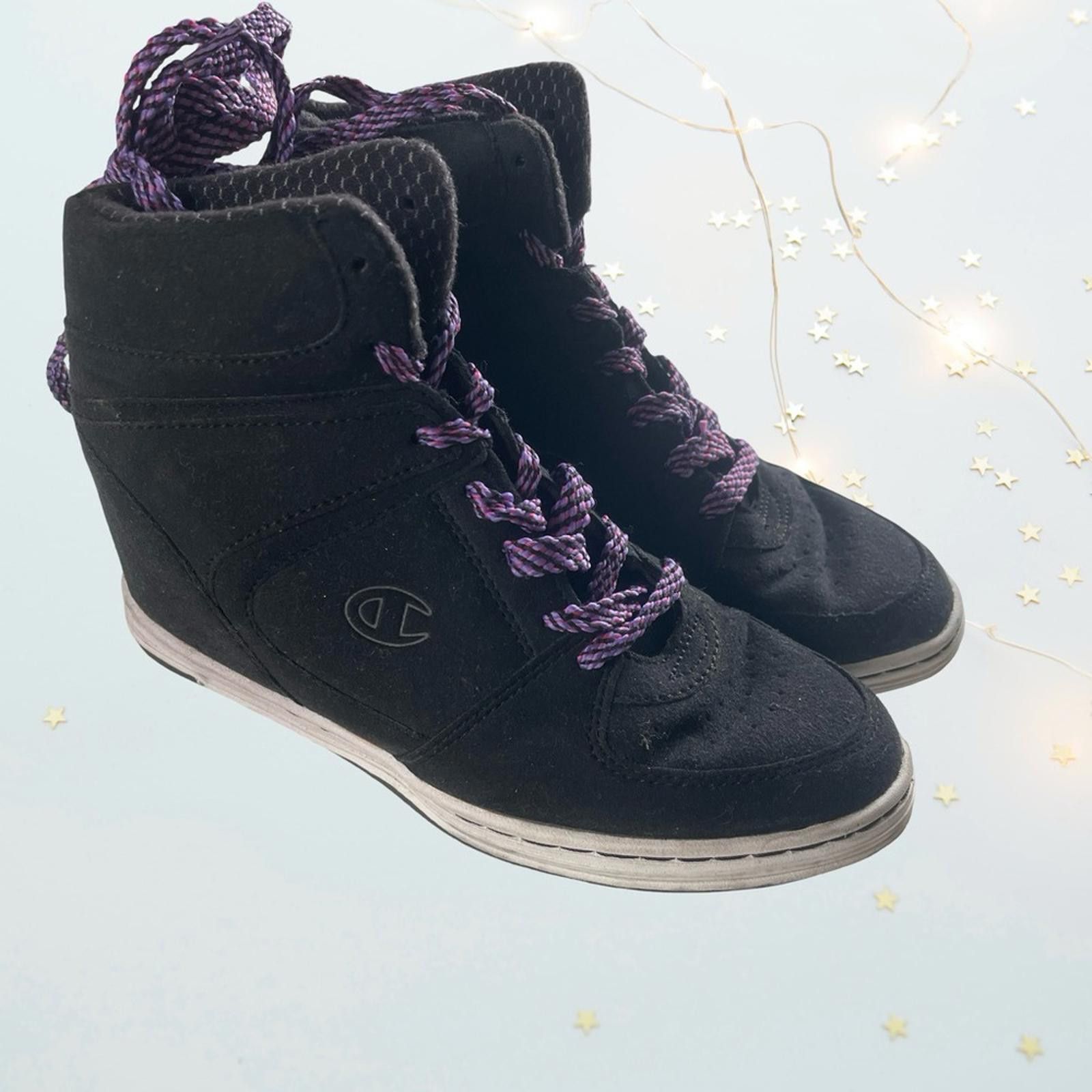 Champion Champion Womens Black and Purple High-Top Sneakers in size 7 Size US 7 / IT 37 - 1 Thumbnail