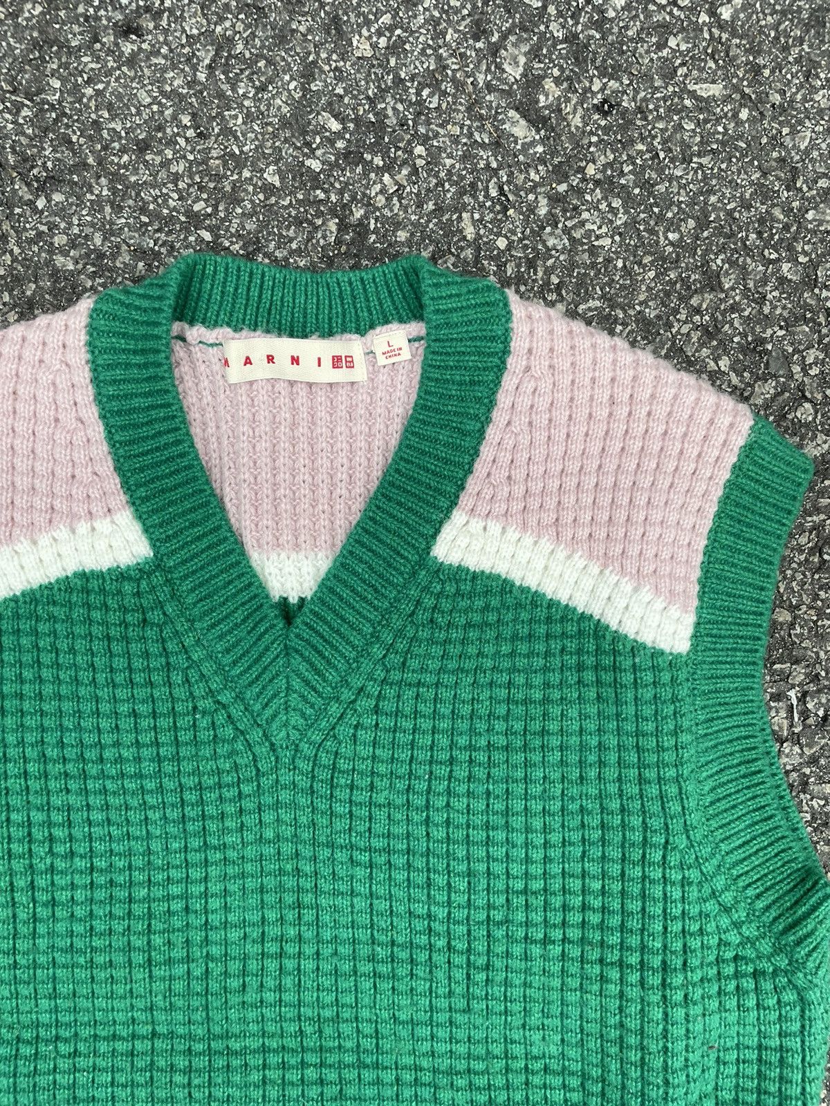 Marni V-neck Vest Knitwear Size S / US 4 / IT 40 - 2 Thumbnail