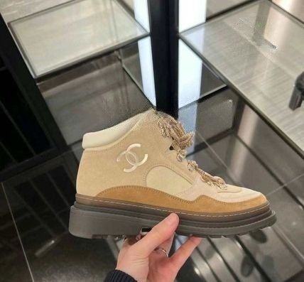 Chanel os11x0624 Boots in Beige Size US 8.5 / IT 38.5 - 2 Thumbnail