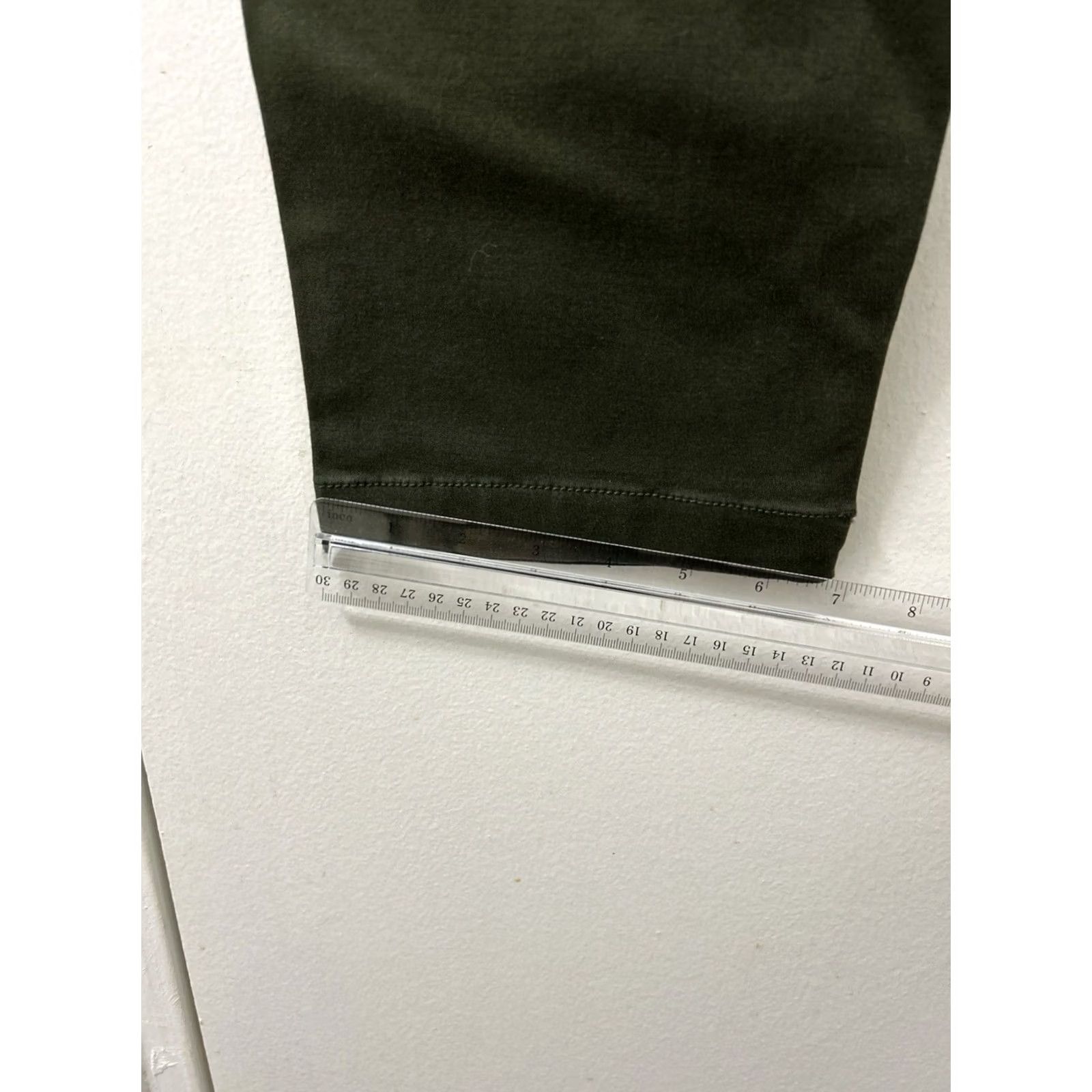 Banana Republic Banana Republic Traveller Pants Mens 31x30 Green Slim Chino NWT Yoga? Size US 31 - 6 Thumbnail