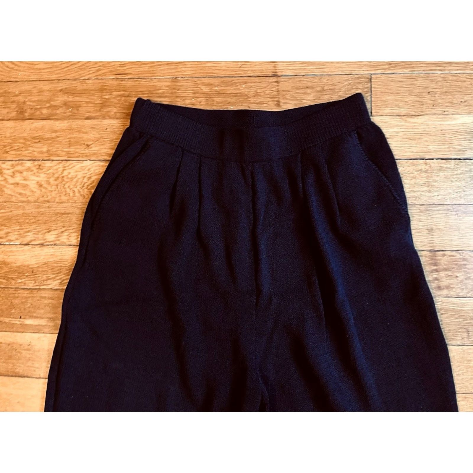 St. John St. John Collection Santana Knit Stretch Pants Women’s 4 Black Dress Pants Slim Straight Waist 24" Inseam 26" Wool Pleated Burnished Size 27" / US 4 / IT 40 - 3 Thumbnail