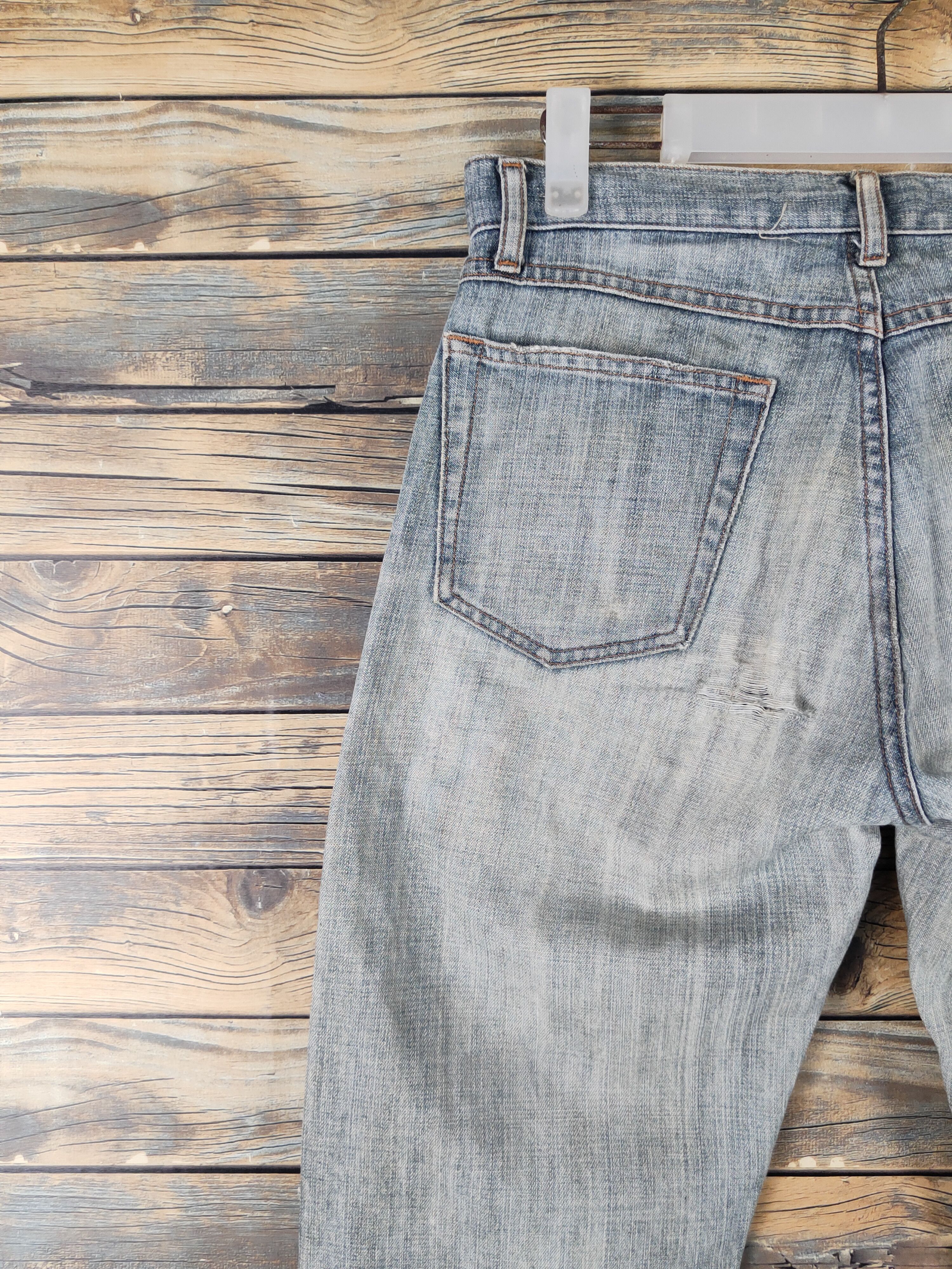 Burberry Burberry Blue Faded Distressed Ripped denim Jeans #W2062 Size US 29 - 8 Thumbnail