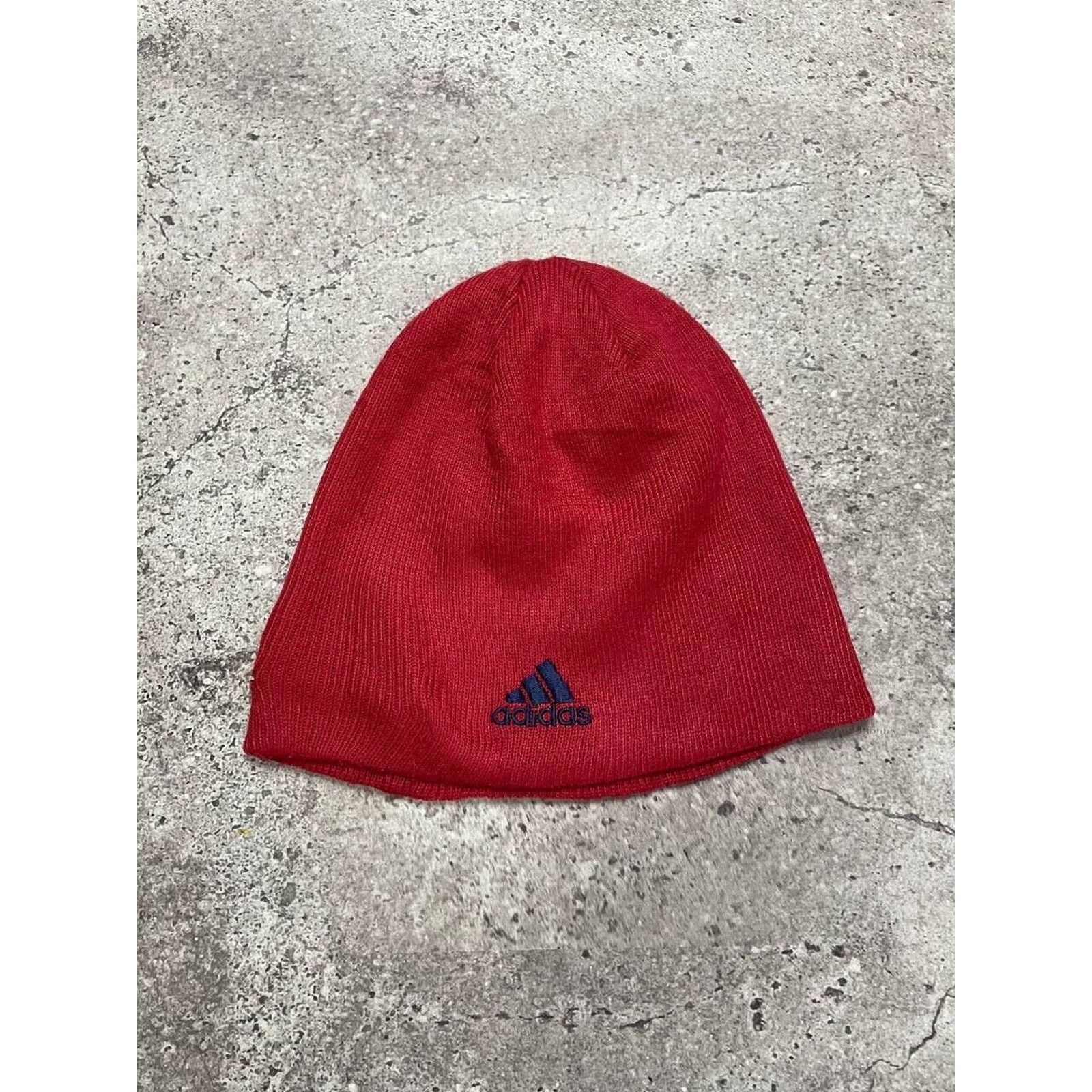 Adidas × NHL Vintage Chicago Blackhawks NHL Beanie Pom Hat Adidas Size ONE SIZE - 2 Thumbnail