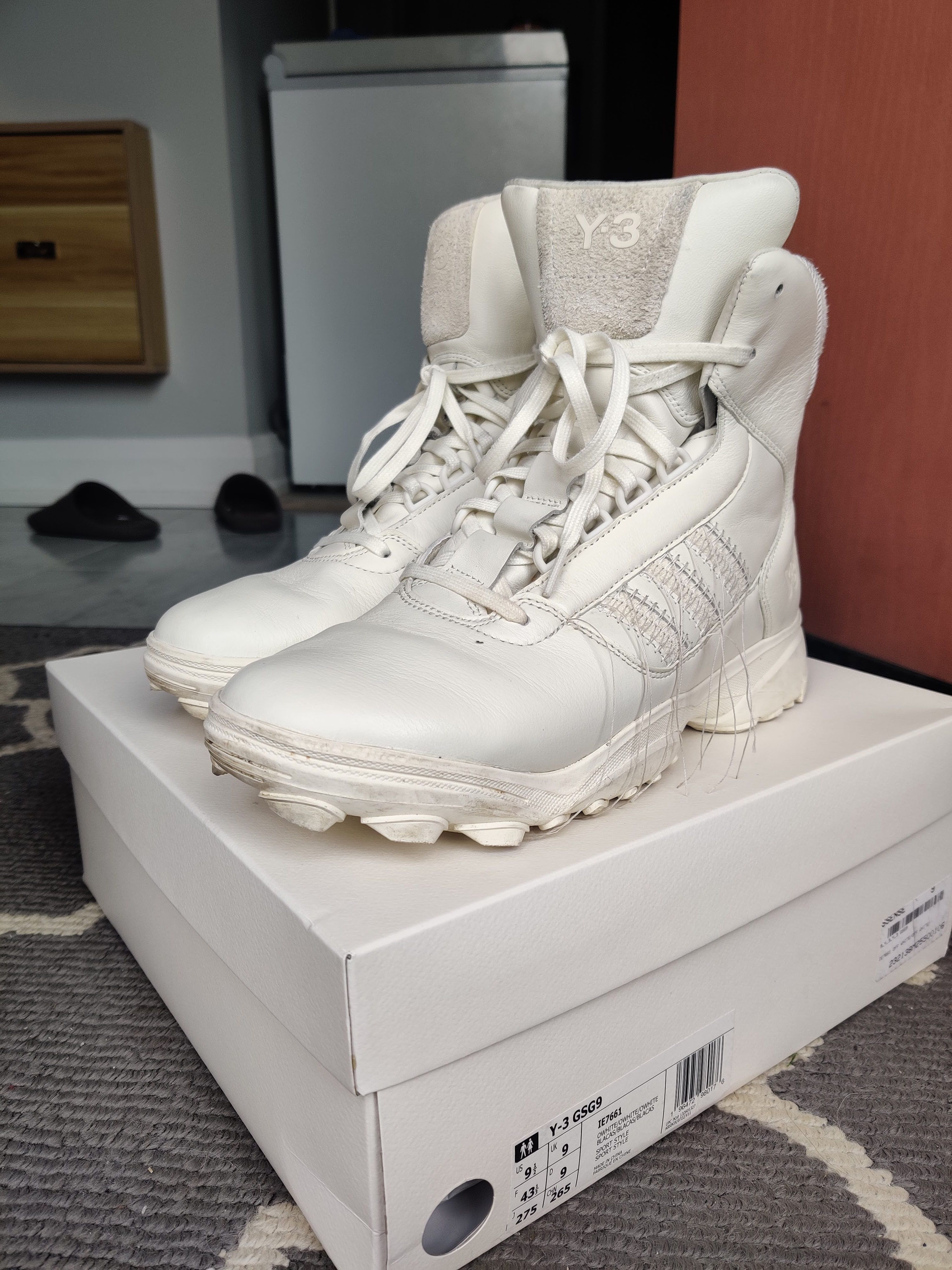 GSG9 sneaker hiking boot