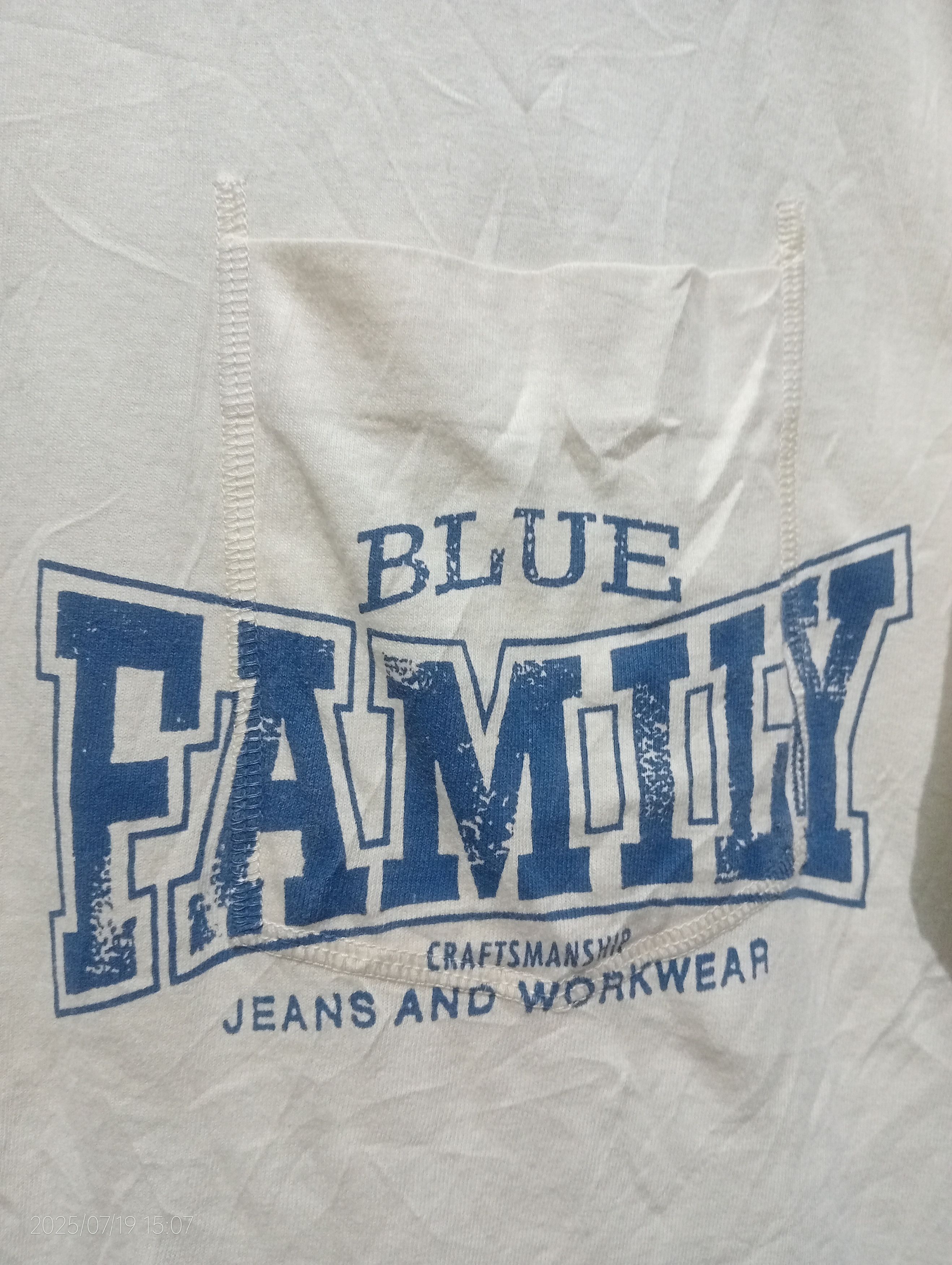 Benetton Vintage Blue Family by Benetton Pocket Tee Made in Italy Size US L / EU 52-54 / 3 - 9 Thumbnail