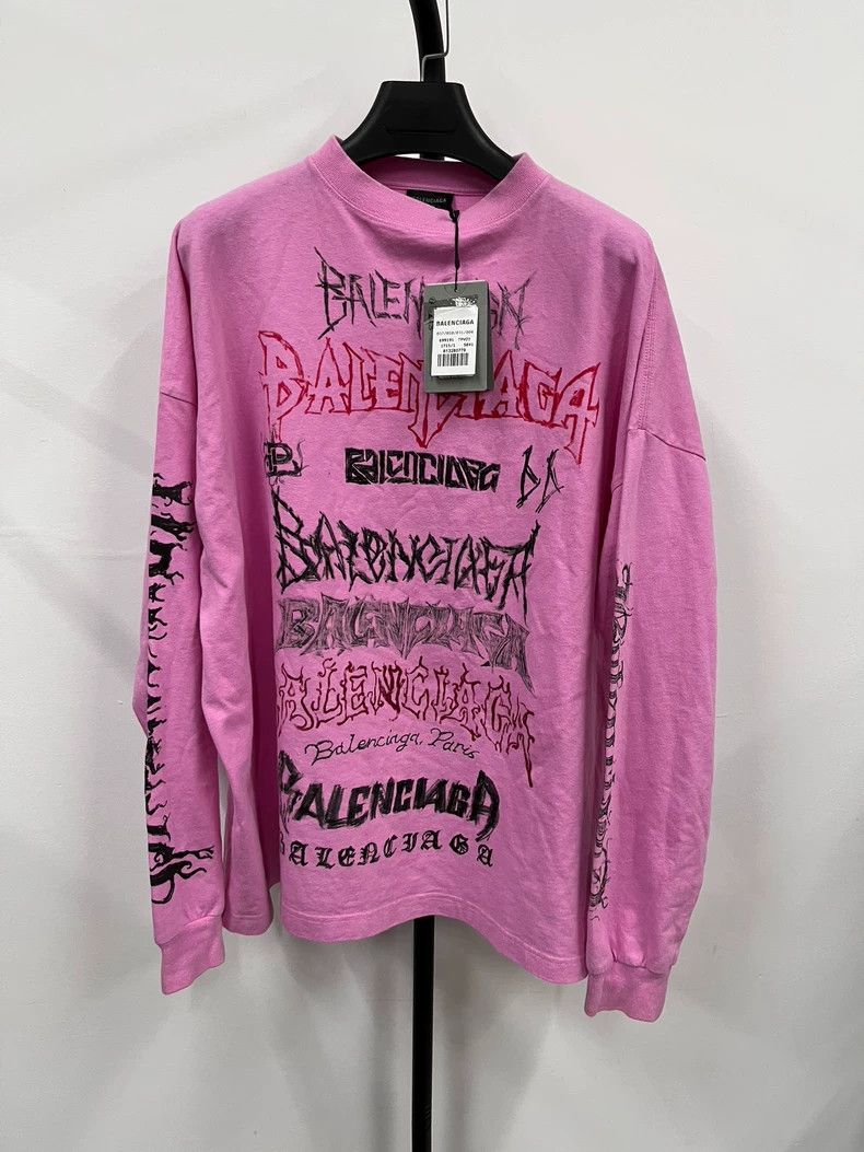 Balenciaga Balenciaga size 1 Dragon monogram print crew neck pullover Size US S / EU 44-46 / 1 - 1 Thumbnail