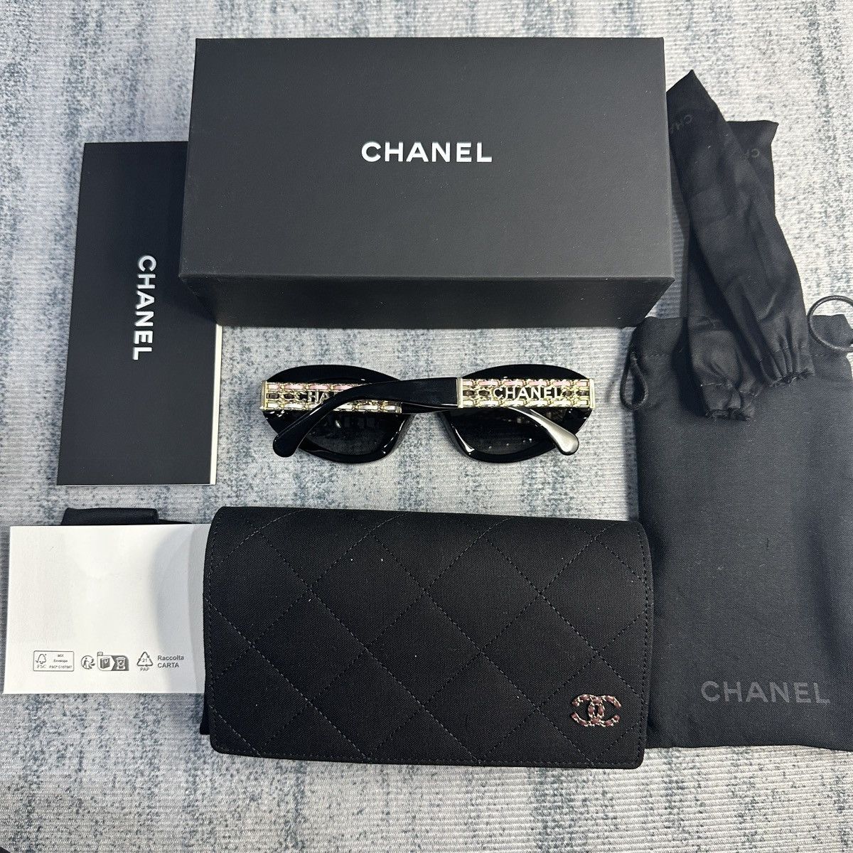 Chanel CHANEL 0CH5538Q C622S8 SUNGLASSES Size ONE SIZE - 3 Thumbnail