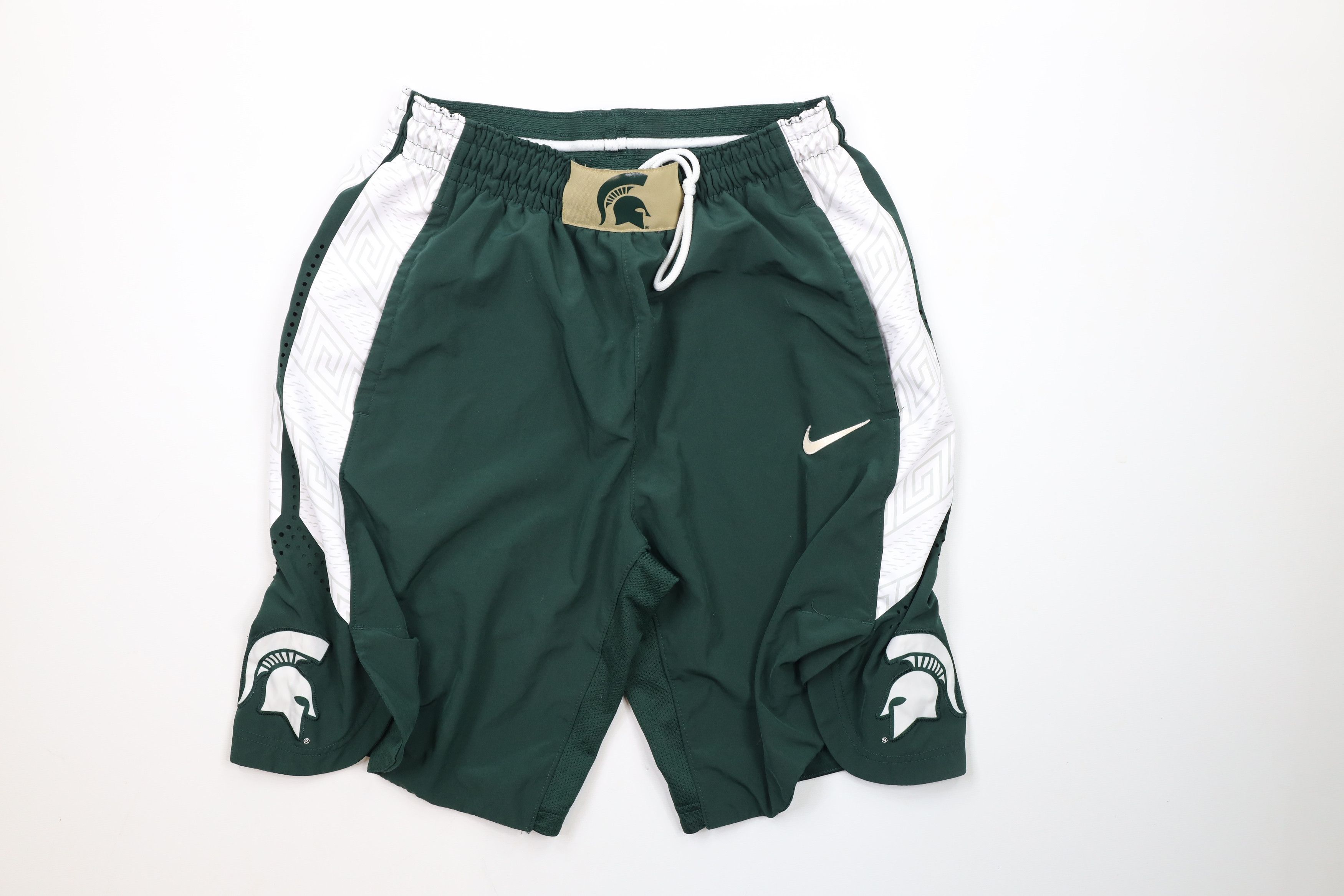 Nike × Vintage Nike Authentics Heavyweight University Basketball Shorts Size US 34 / EU 50 - 1 Thumbnail