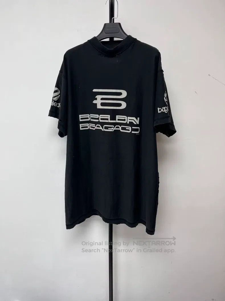 Balenciaga Balenciaga Logo Letter Printed Round Neck Short Sleeve T-S Size US S / EU 44-46 / 1 - 1 Thumbnail