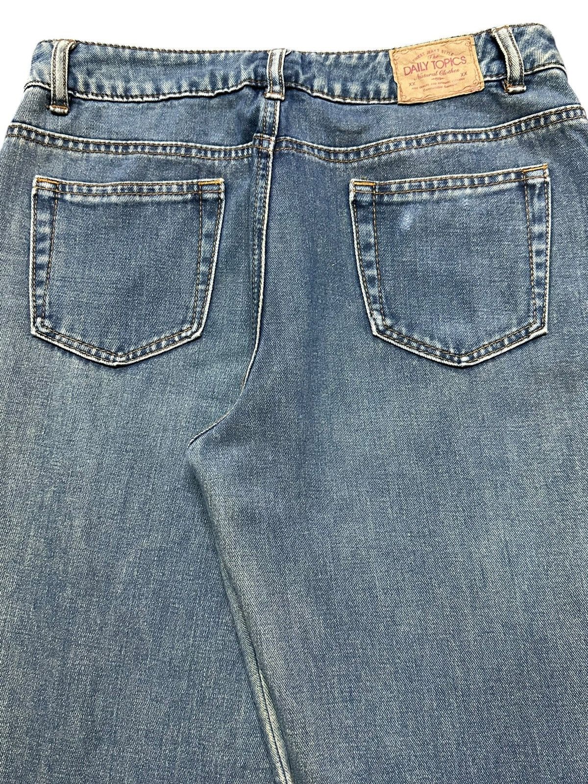 Japanese Brand Vintage Japanese Brand Mud Wash Faded Wide Leg Bootcut Jeans Size US 29 - 6 Thumbnail