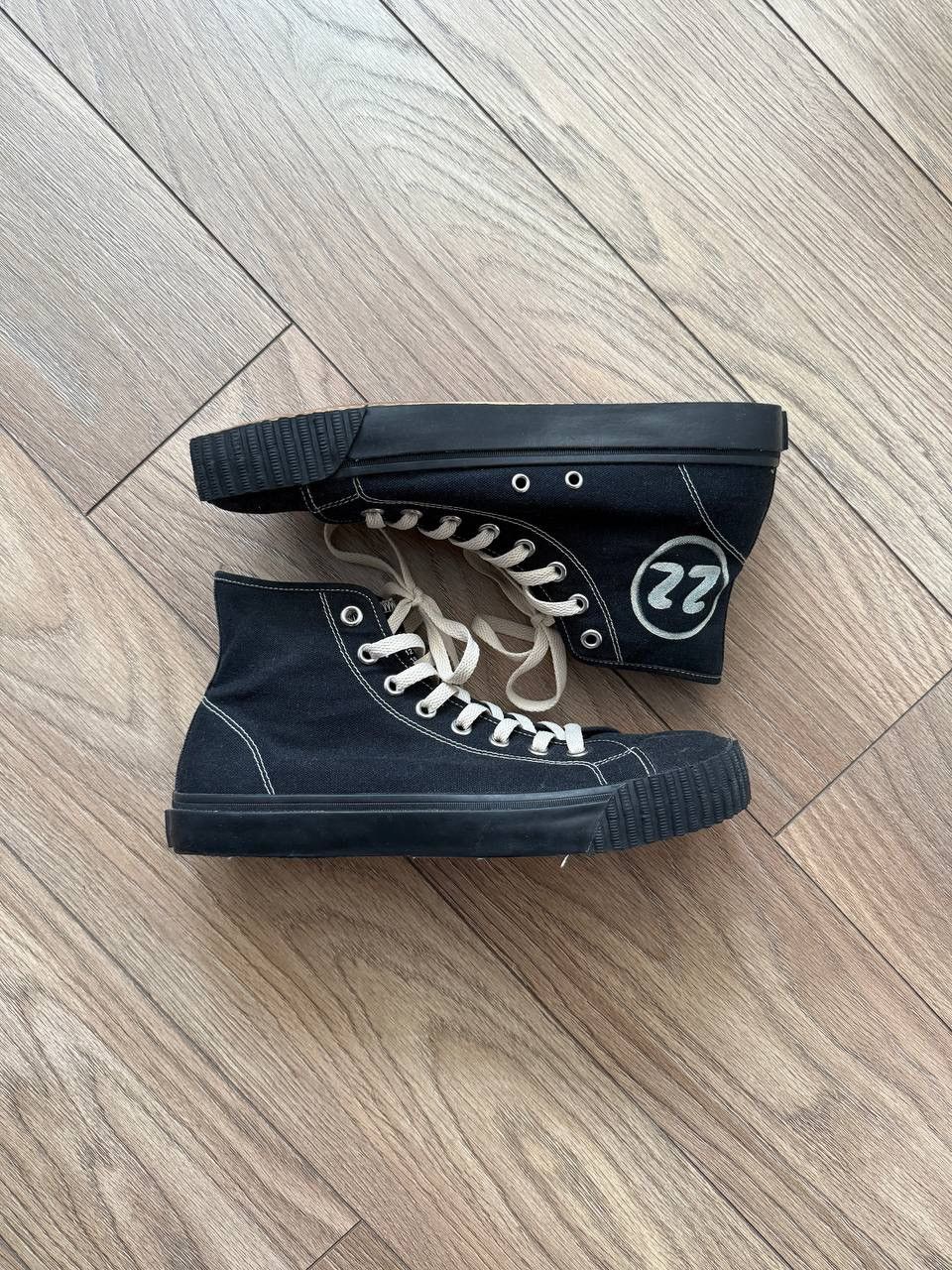 Maison Margiela Maison Margiela 22 Canvas Tabi Shoes Size US 9 / EU 42 - 2 Thumbnail