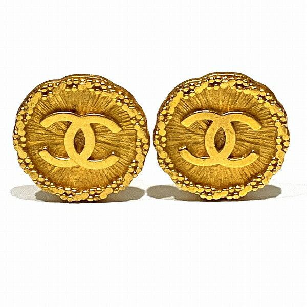 Chanel Chanel Chanel Vintage Round Coco Mark Earrings Metal Earrings in Good Condition Size ONE SIZE - 1 Thumbnail