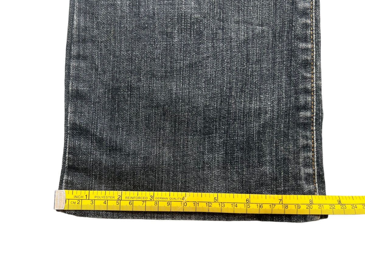 Uniqlo Uniqlo Black Low Rise Bootcut Flare Denim Jeans 30x29 Size 30" / US 8 / IT 44 - 16 Thumbnail