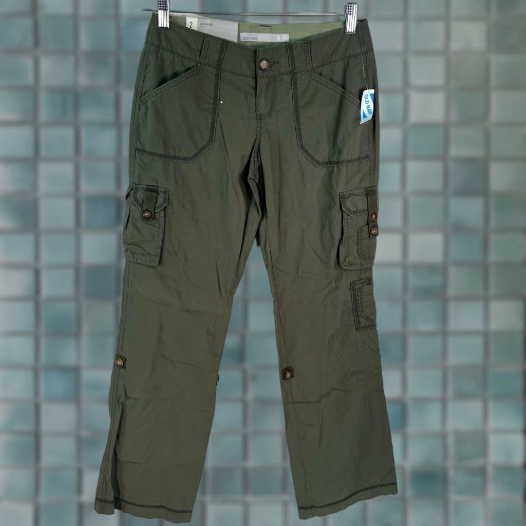 Old Navy VINTAGE? No. Old Navy Cargo Pants Womens Hiking Regular Tall Green Size 2 Long Canvas 32x32 Size 26" / US 2 / IT 38 - 1 Thumbnail