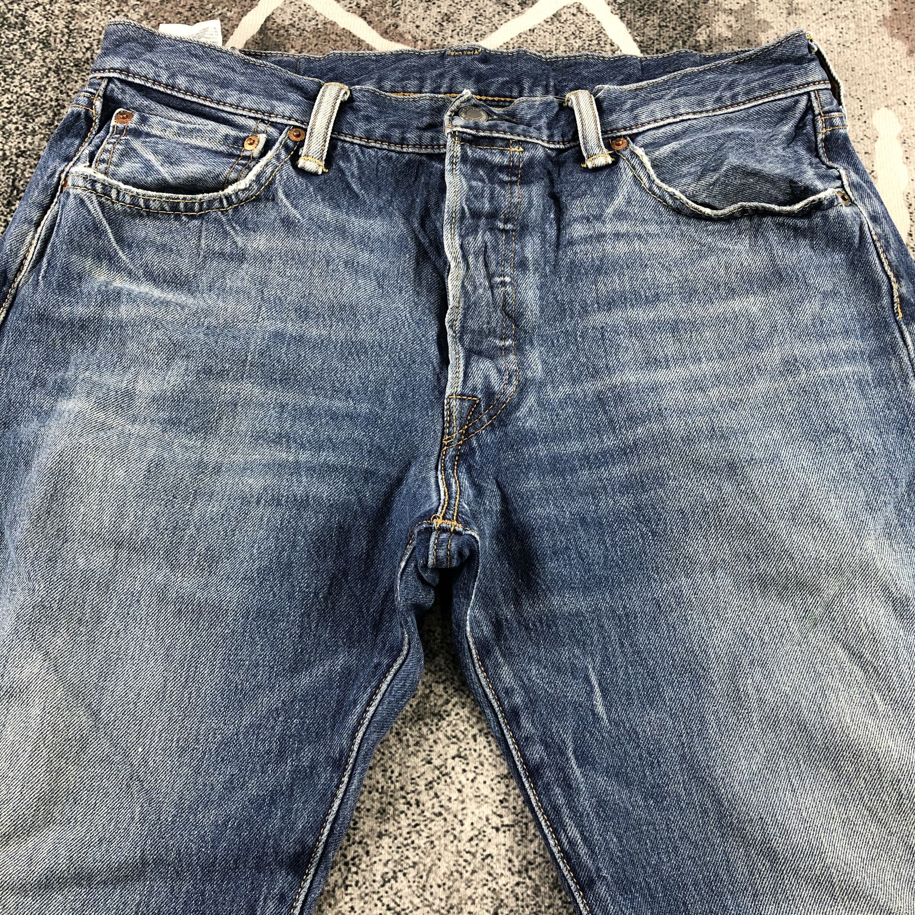 Levi's Vintage Levis 501 Jeans Distress Faded Blue Denim KJ1044 Size US 34 / EU 50 - 3 Thumbnail