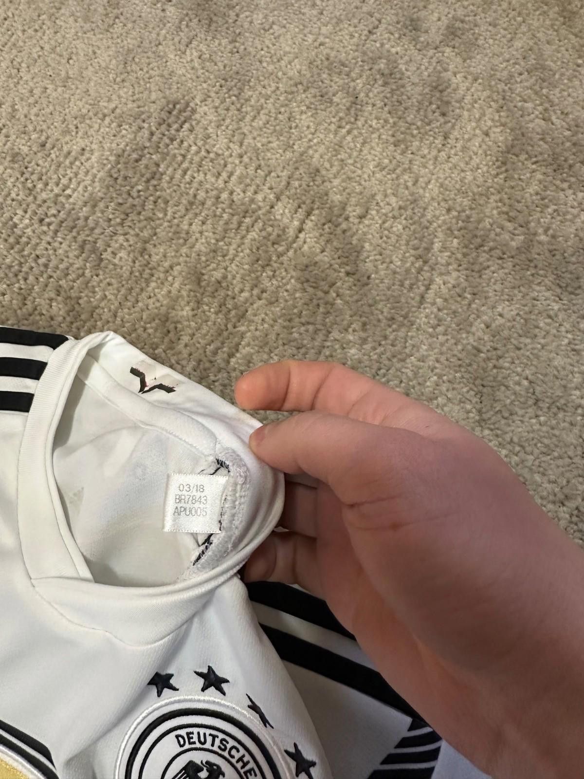 Adidas GERMANY 2018 2019 HOME SHIRT FOOTBALL SOCCER JERSEY ADIDAS Size US S / EU 44-46 / 1 - 5 Thumbnail