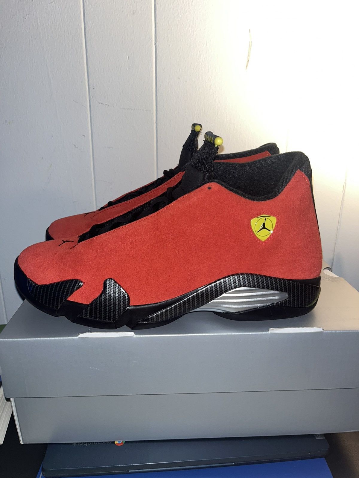 Jordan Brand Air Jordan 14 Retro Ferrari Size US 11.5 / EU 44-45 - 3 Thumbnail