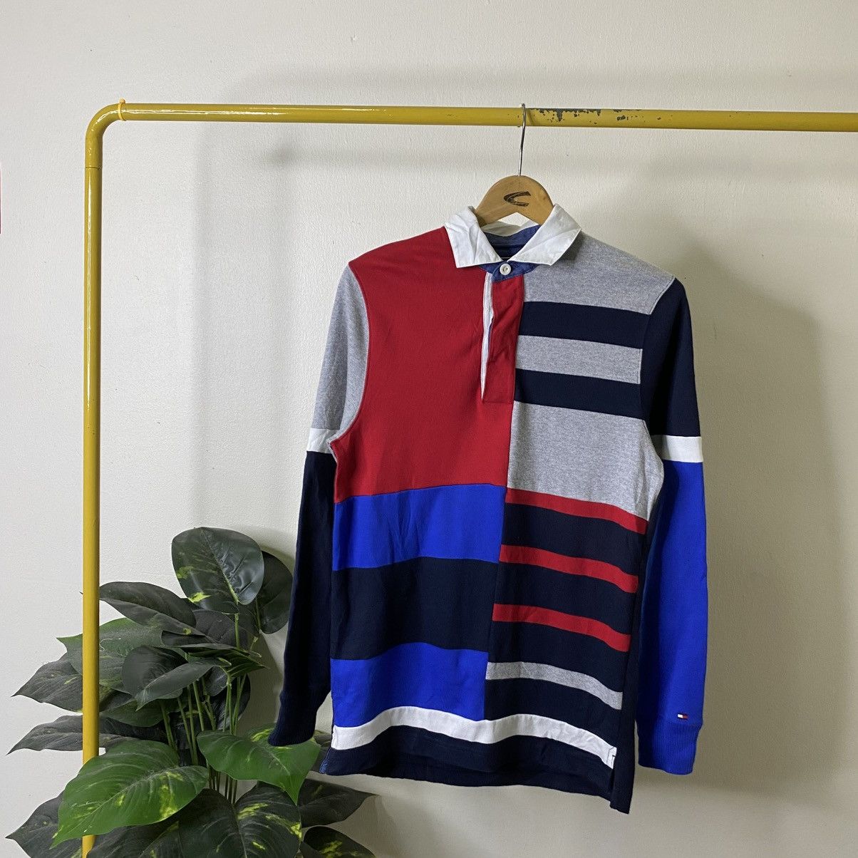 Tommy Hilfiger Y2K Tommy Hilfiger Color Block Polo Rugby Size US S / EU 44-46 / 1 - 1 Thumbnail