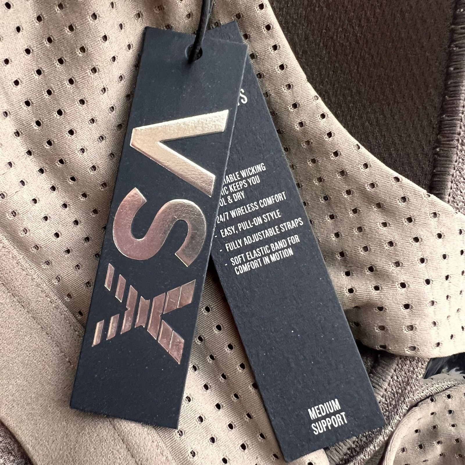 Victoria's Secret Victoria's Secret VSX Lightweight Mesh Sports Bra, 32DD Size ONE SIZE - 5 Thumbnail