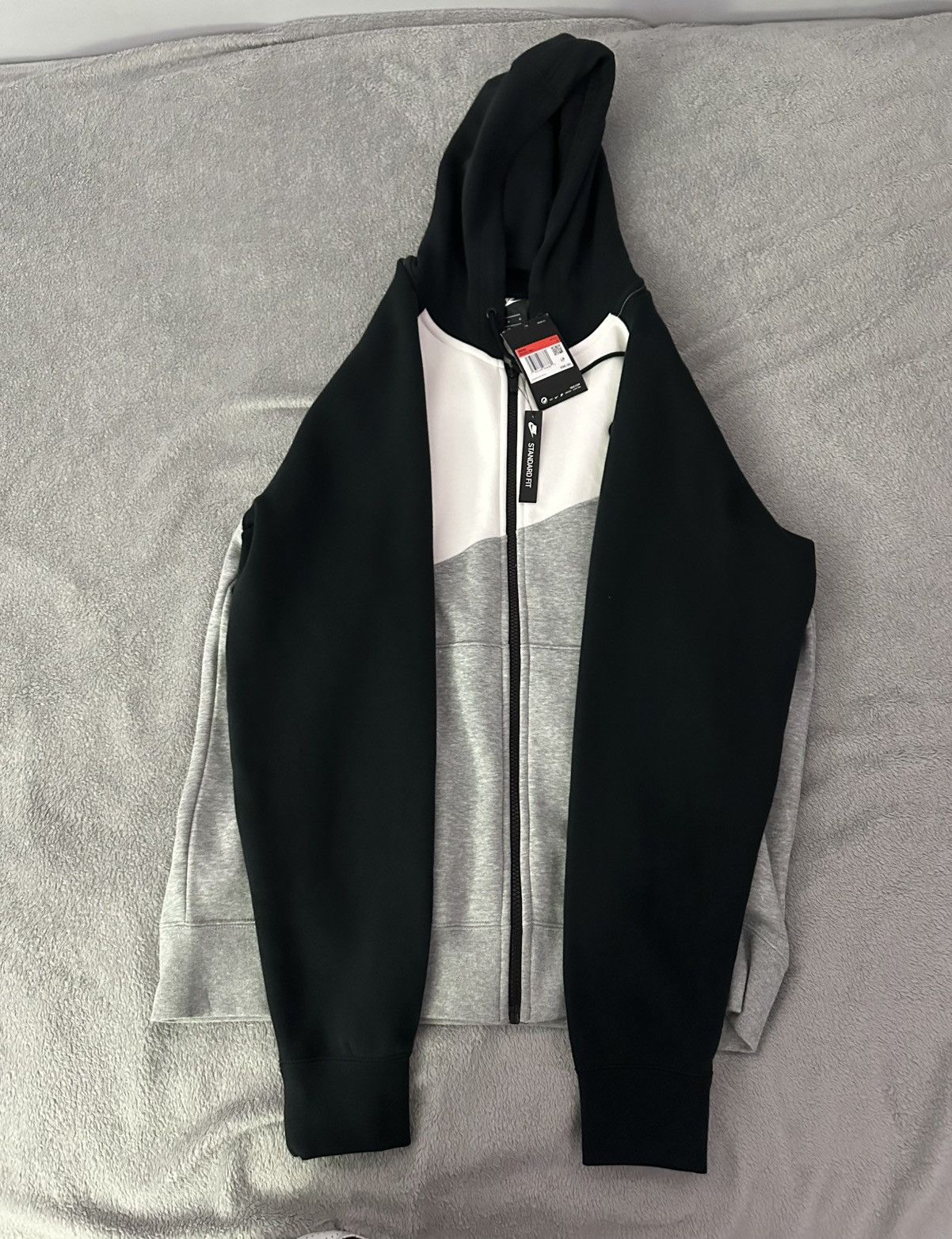 Nike Nike athletic standard fit hoodie Size US L / EU 52-54 / 3 - 4 Thumbnail