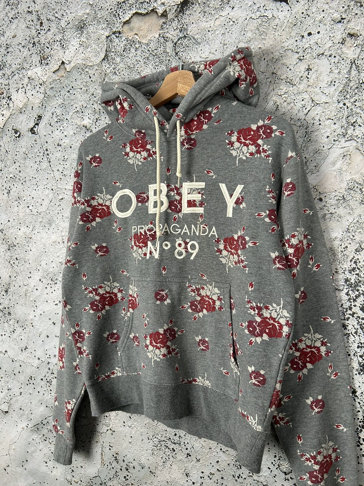 Obey Obey Propaganda Flowers Hoodie Streetwear Rap Size US S / EU 44-46 / 1 - 2 Thumbnail