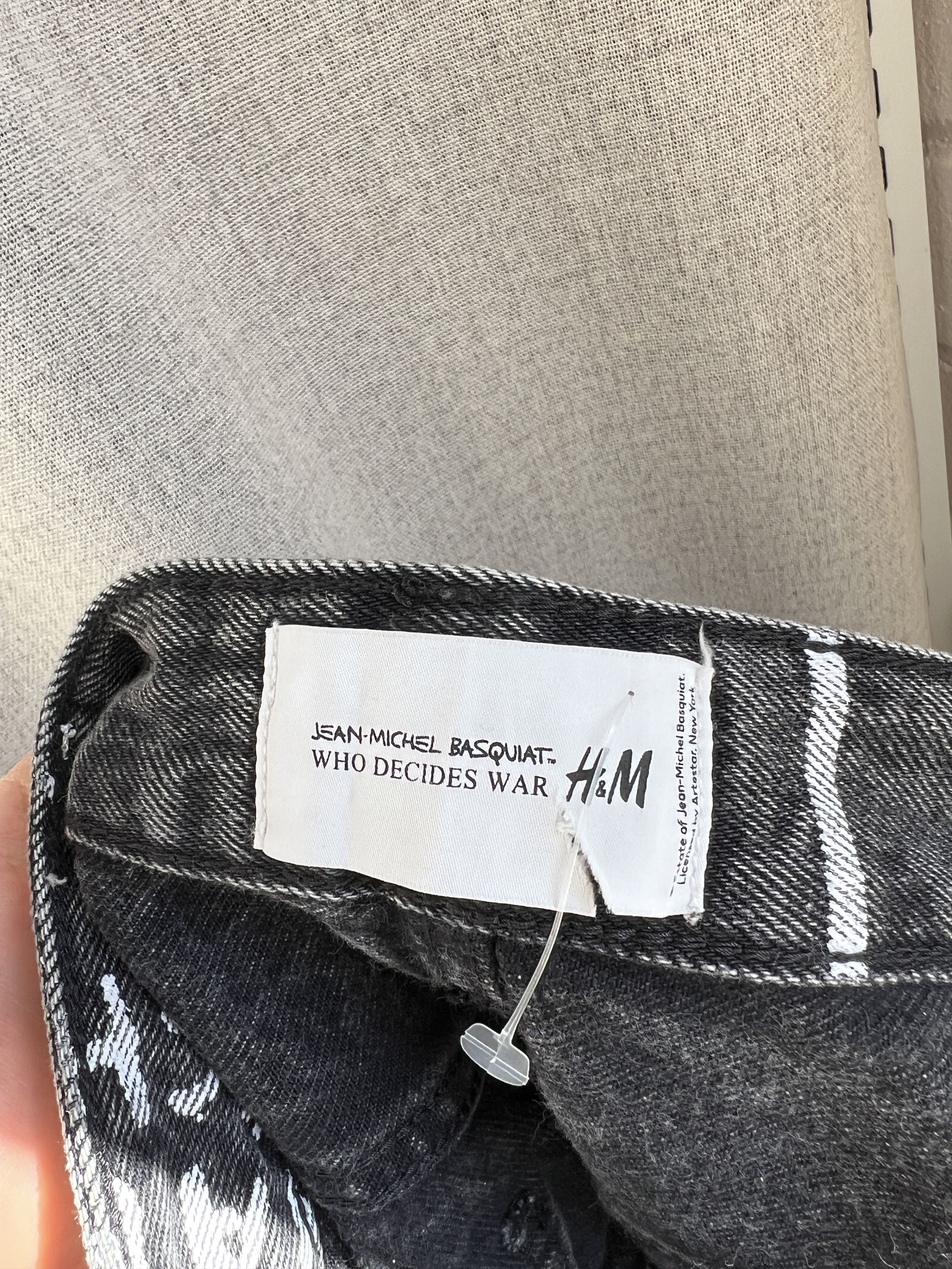 H&M × Jean-Michel Basquiat × Who Decides War H&M Jean Michel Basquiat Allover Printed Flared Denim Size US 32 / EU 48 - 5 Thumbnail