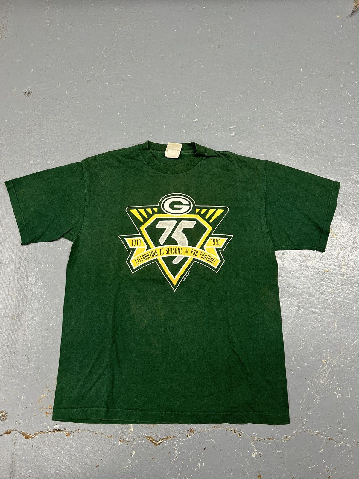 NFL × Vintage Crazy Vintage 90s Essential Green Bay Packers NFL Tee Shirt Size US L / EU 52-54 / 3 - 1 Thumbnail