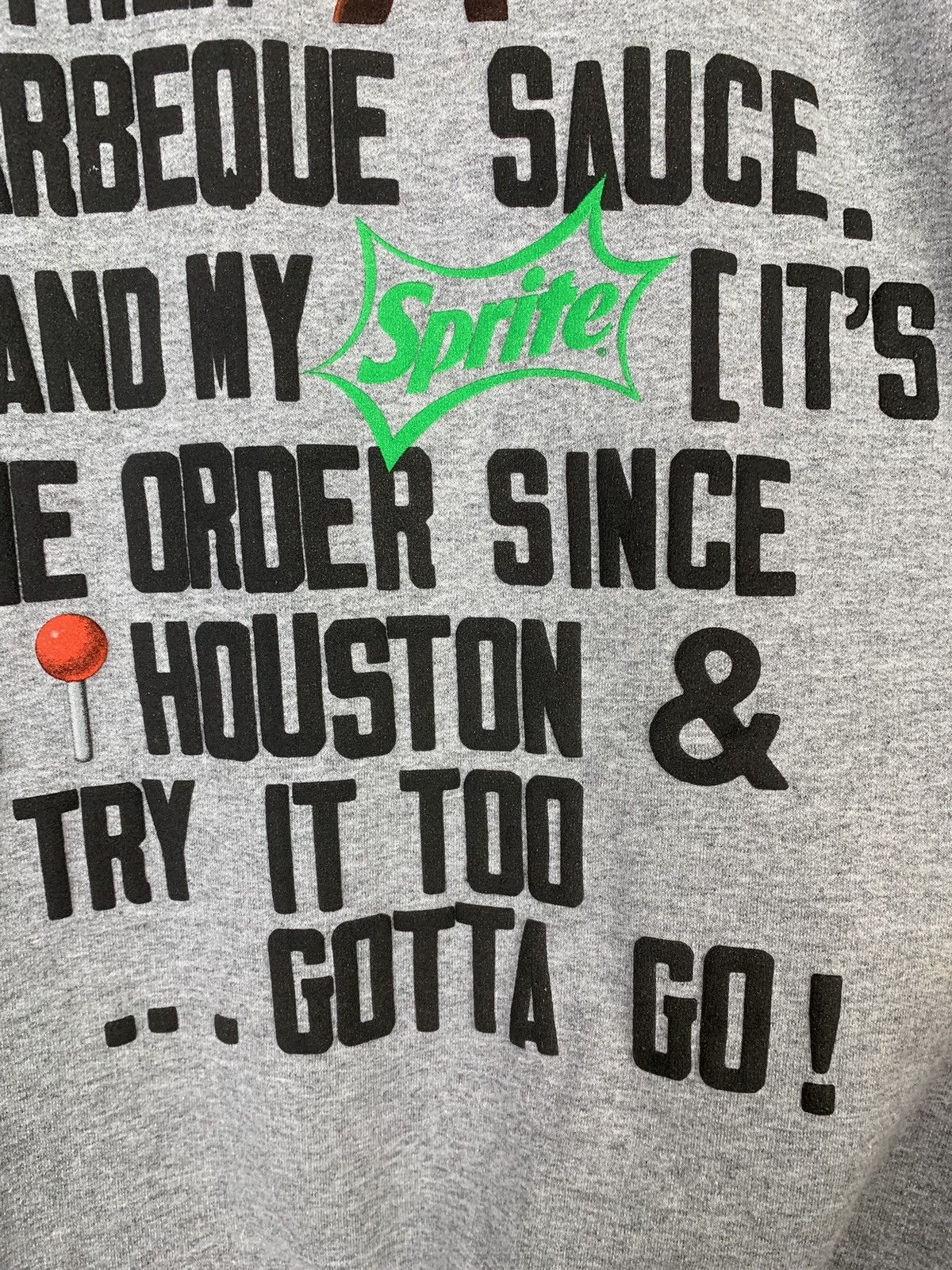 Travis Scott 2020 Travis Scott x McDonald's Cactus Jack Sweatshirt Size US L / EU 52-54 / 3 - 23 Thumbnail