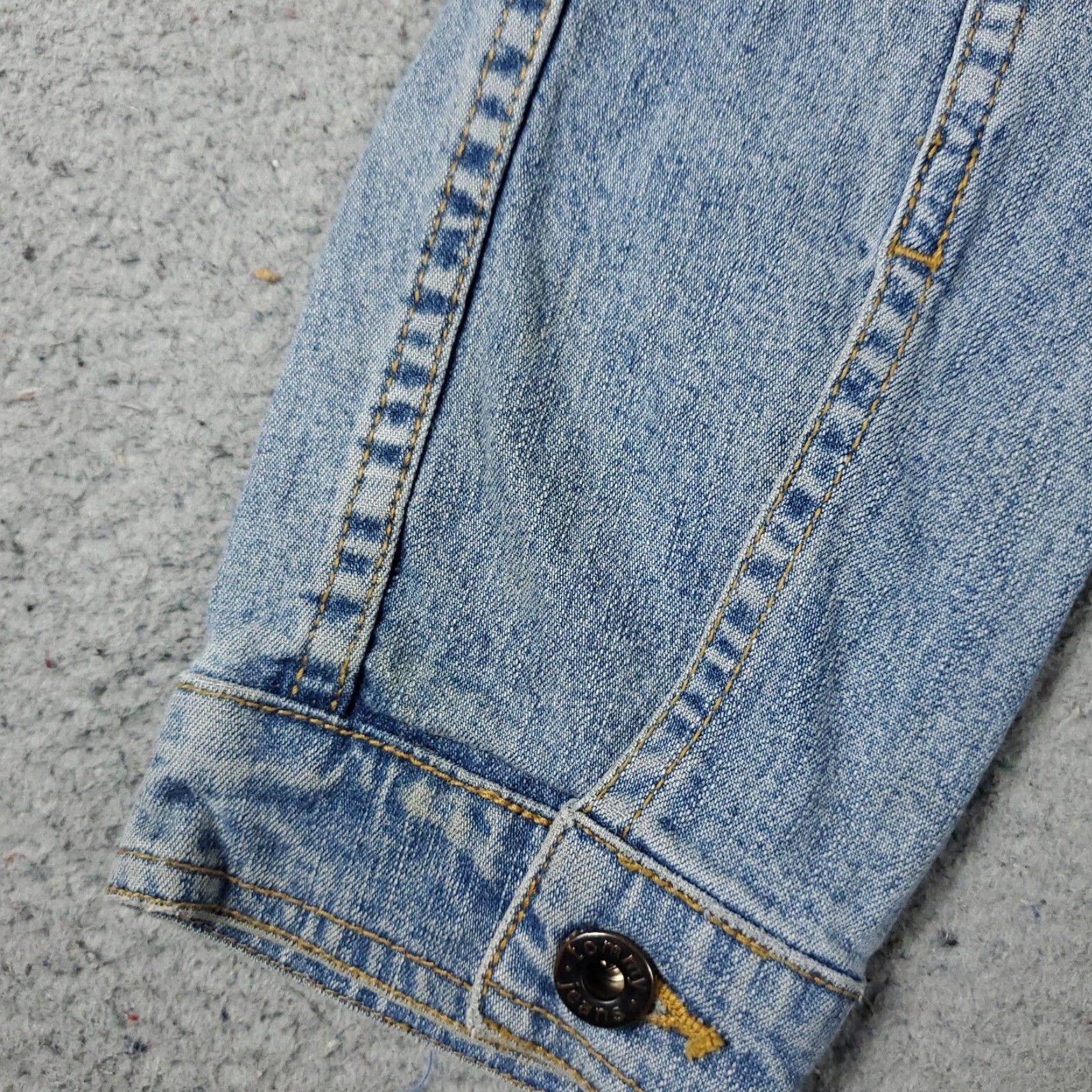 Tommy Hilfiger VINTAGE Tommy Hilfiger Denim Jacket Womens Medium Blue Mid-Length Regular Fit Size 32" / US 10 / IT 46 - 5 Thumbnail