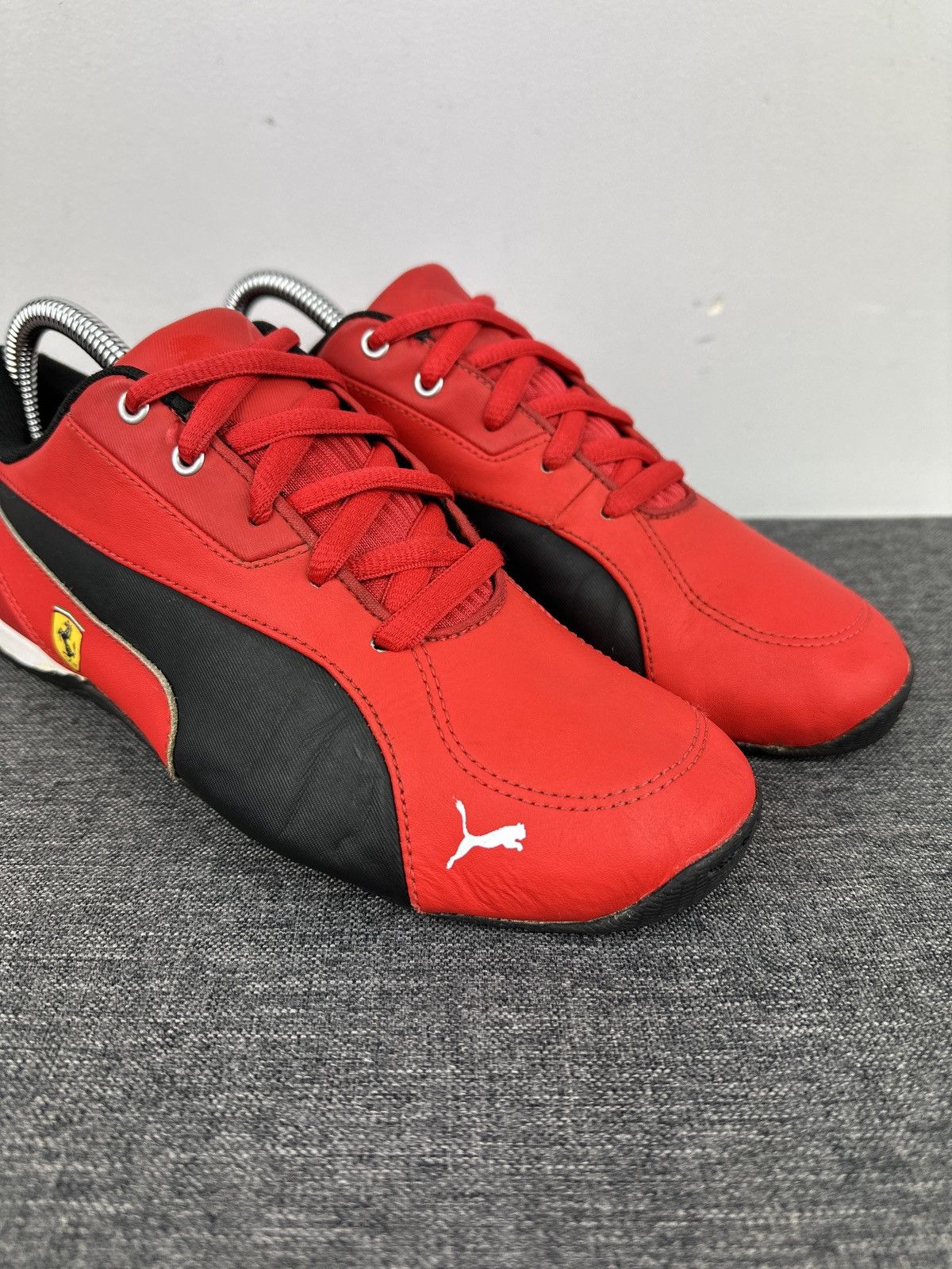 Ferrari × Puma PUMA Ferrari Drift Cat Red Black Low Top Sneakers Motorsport Size US 4.5 / IT 34.5 - 3 Thumbnail