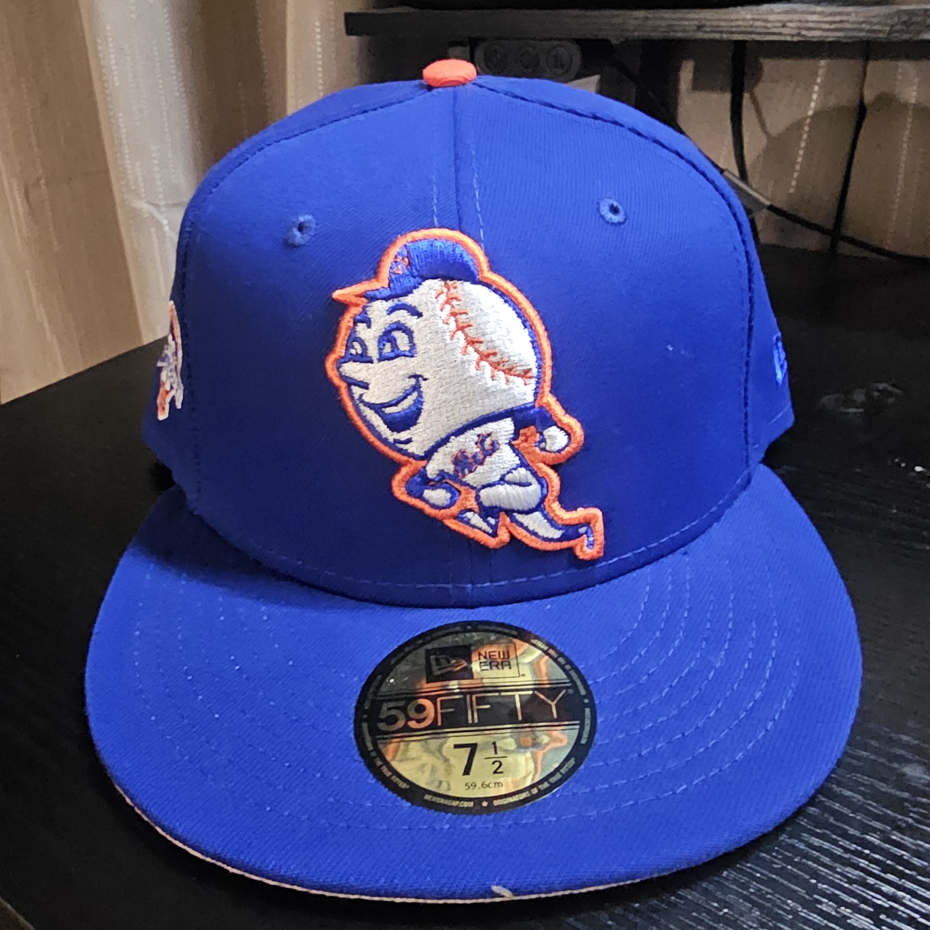 New Era Mr Met Royal Blue with Pink Bottom Size ONE SIZE - 1 Thumbnail