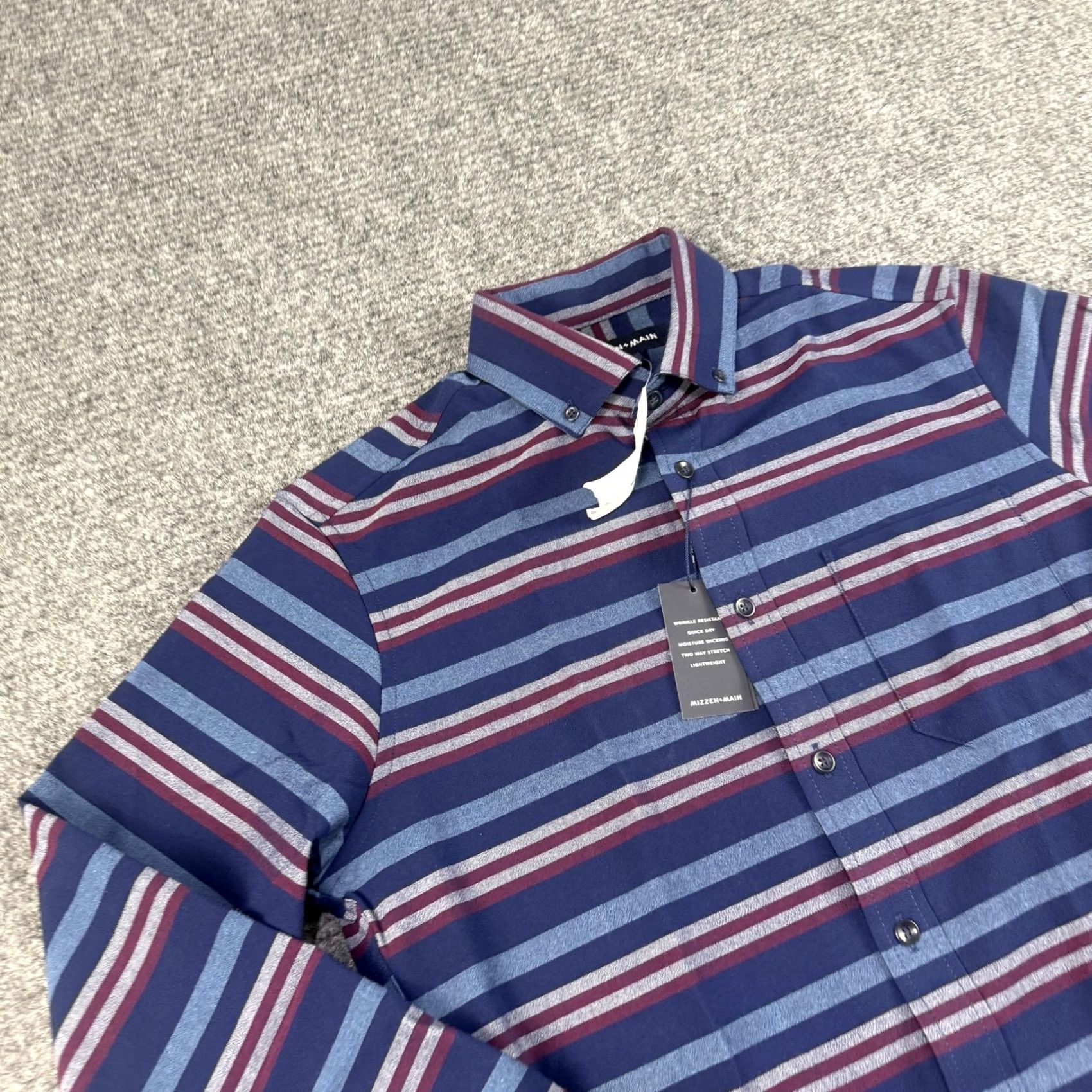 Mizzen+Main Mizzen+Main Shirt Mens S Blue Trim Fit Red Striped Performance Button Down Size US S / EU 44-46 / 1 - 3 Thumbnail