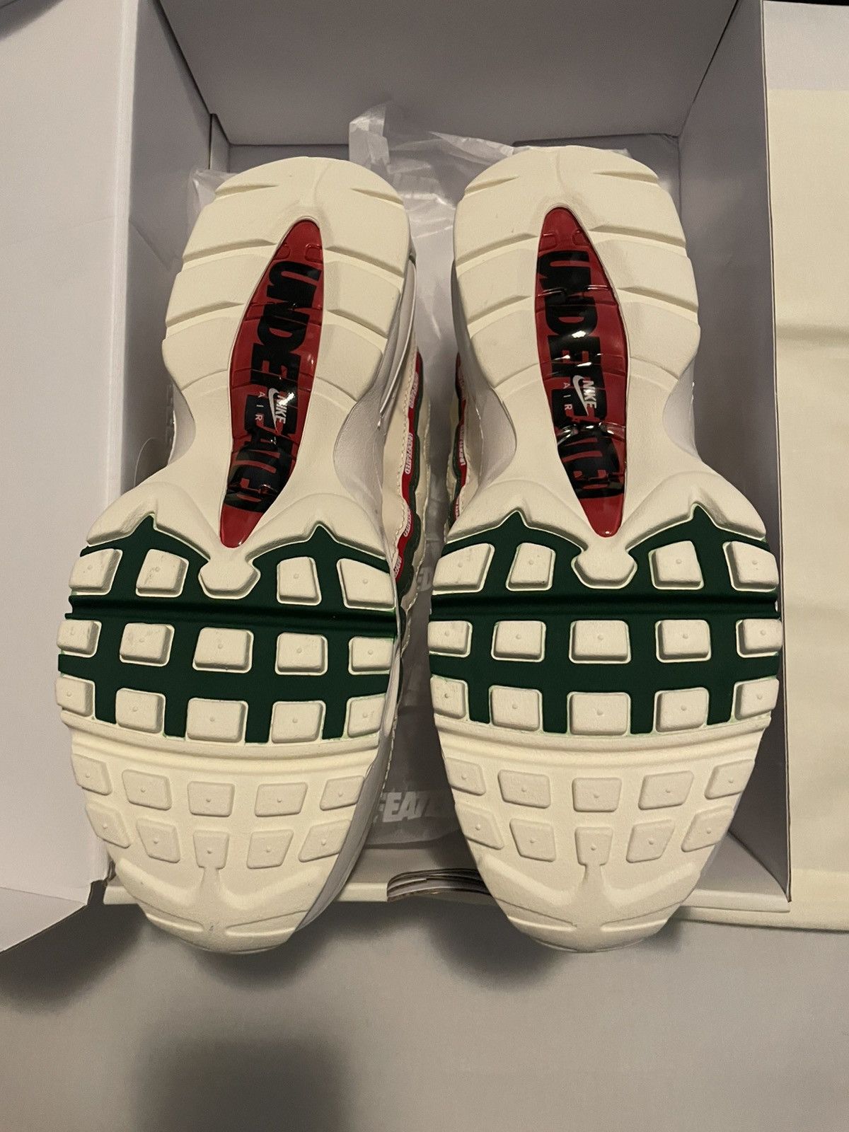 Nike × Undefeated Nike Air Max 95 SP Undefeated Sail Size US 7 / EU 40 - 6 Thumbnail