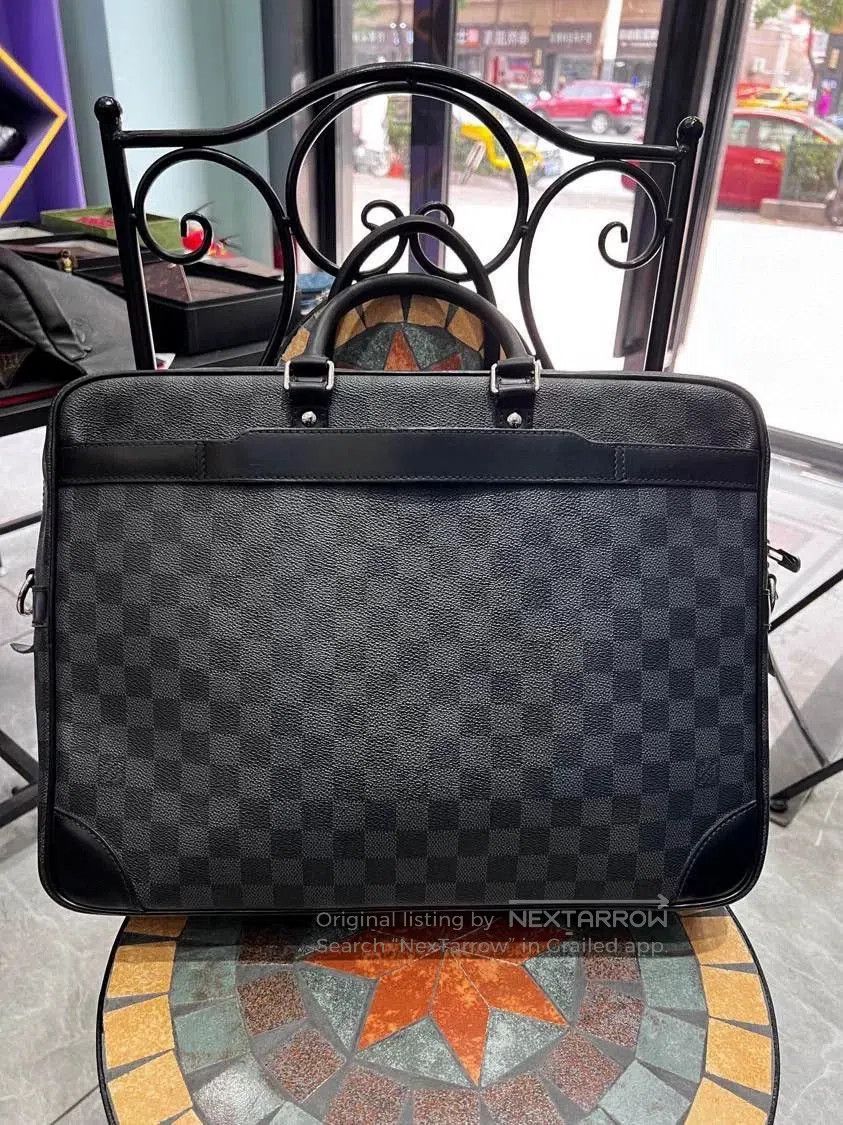 Louis Vuitton Louis Vuitton Black Checker Briefcase. Size ONE SIZE - 2 Thumbnail