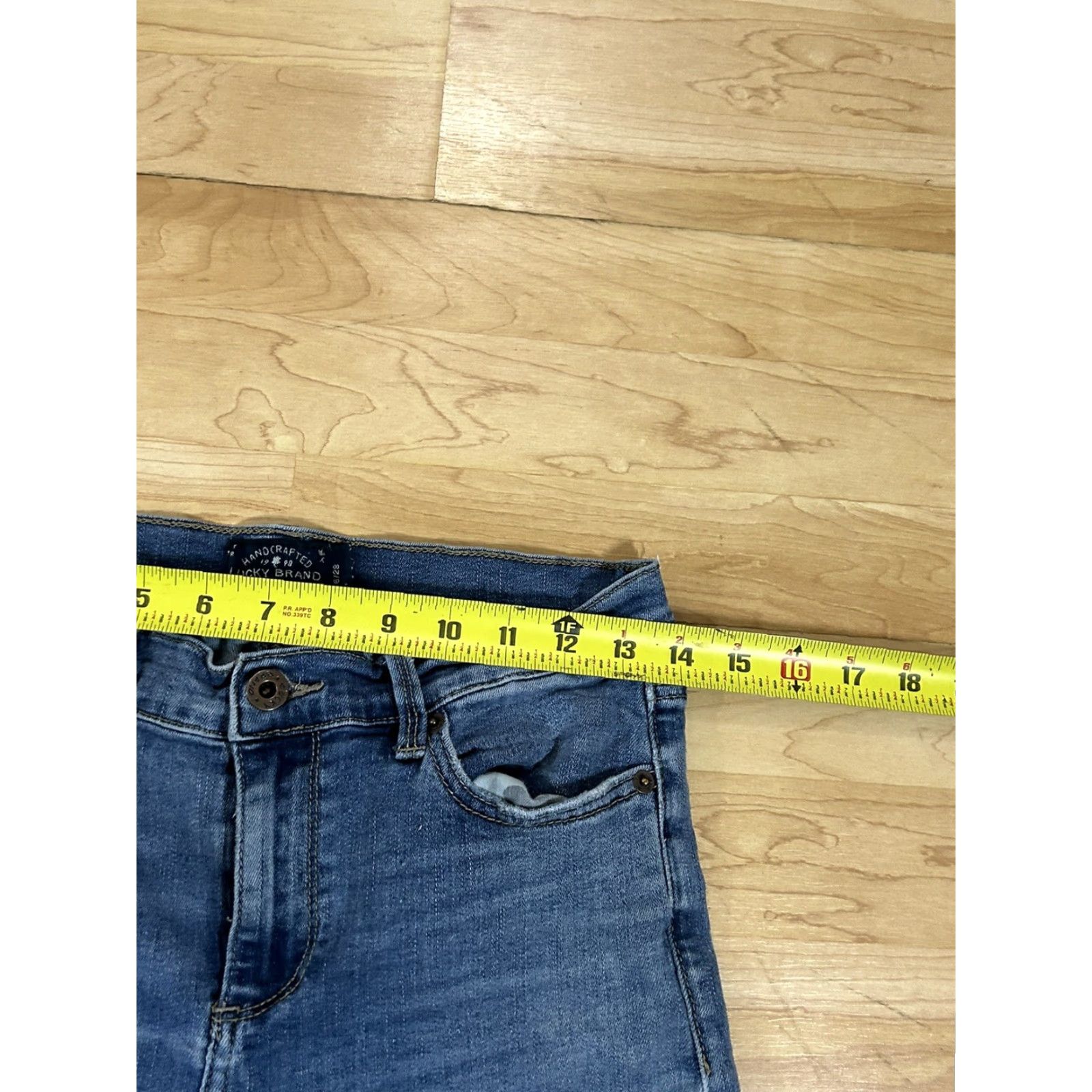 Lucky Brand Lucky Brand Brooke Legging Jean Blue Denim Distressed sz 6/28 Women Jeans Jegging Distressed Medium Wash Blue Size 28" / US 6 / IT 42 - 5 Thumbnail
