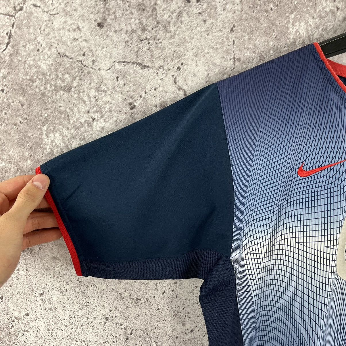 Nike × Vintage Nike O2 Arsenal 2002/2003 Away Jersey Size 13-15 Y Male XS Size US XS / EU 42 / 0 - 4 Thumbnail